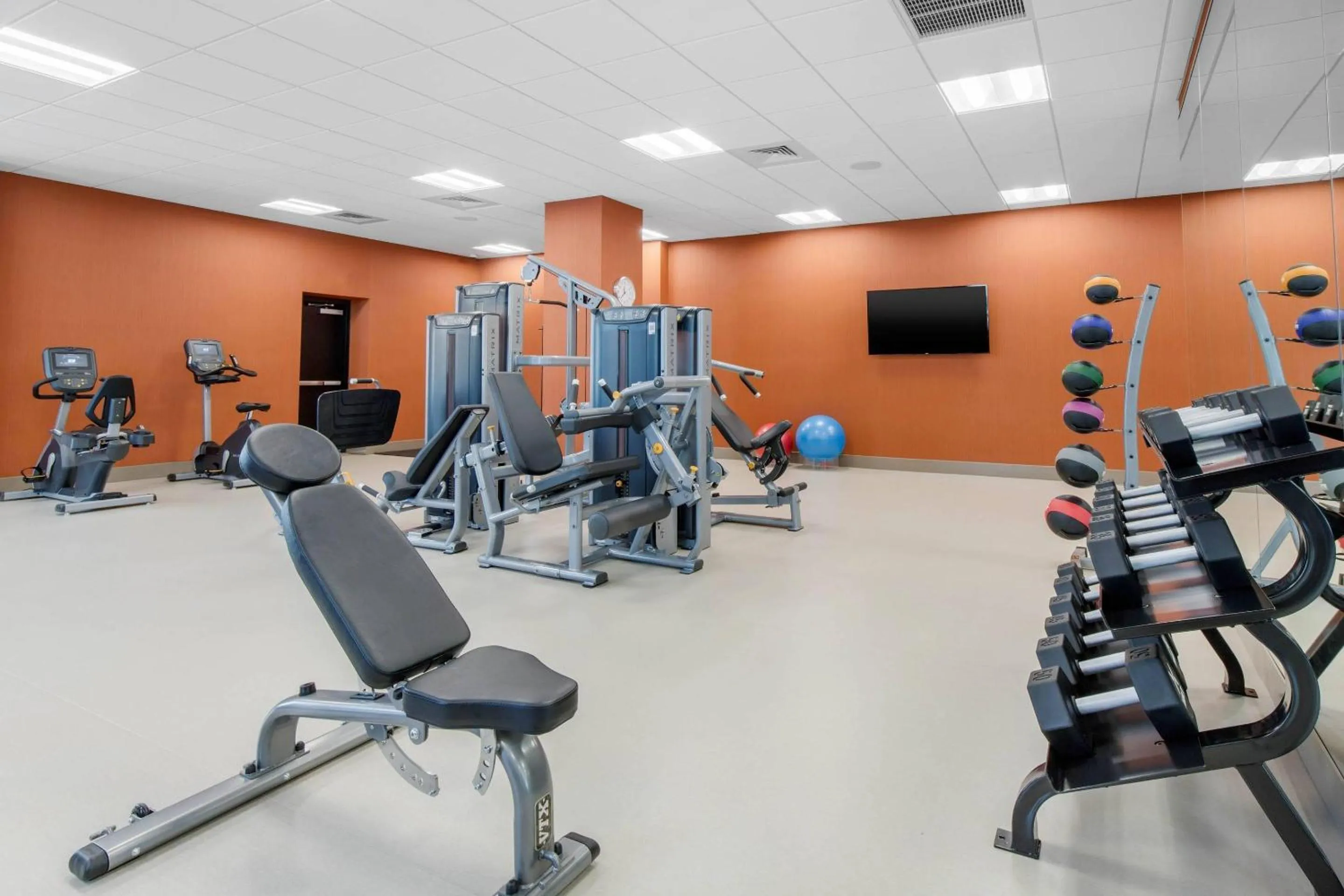Fitness centre/facilities in Cambria Hotel College Park