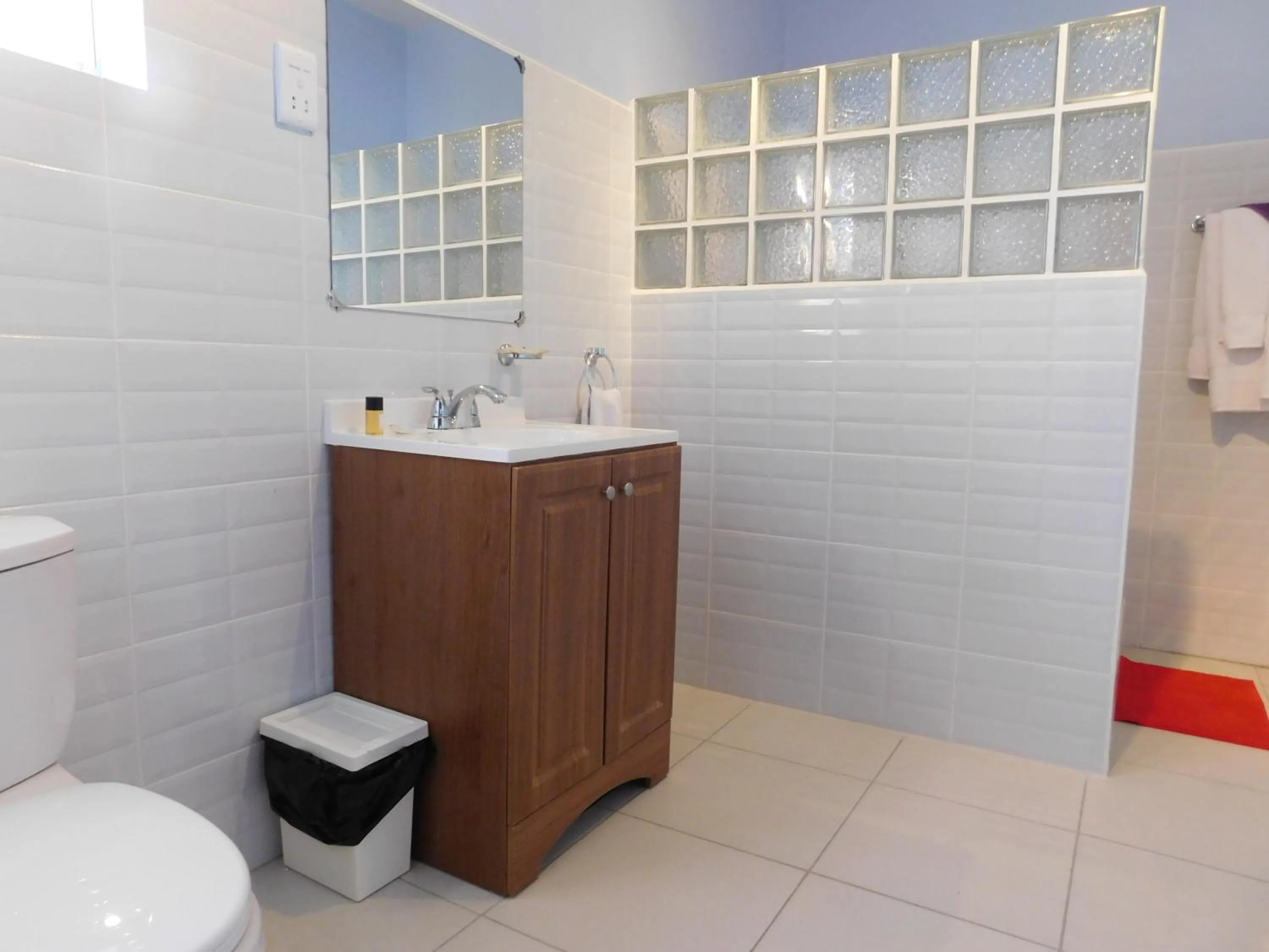 Bathroom in La Heliconia & Day Spa