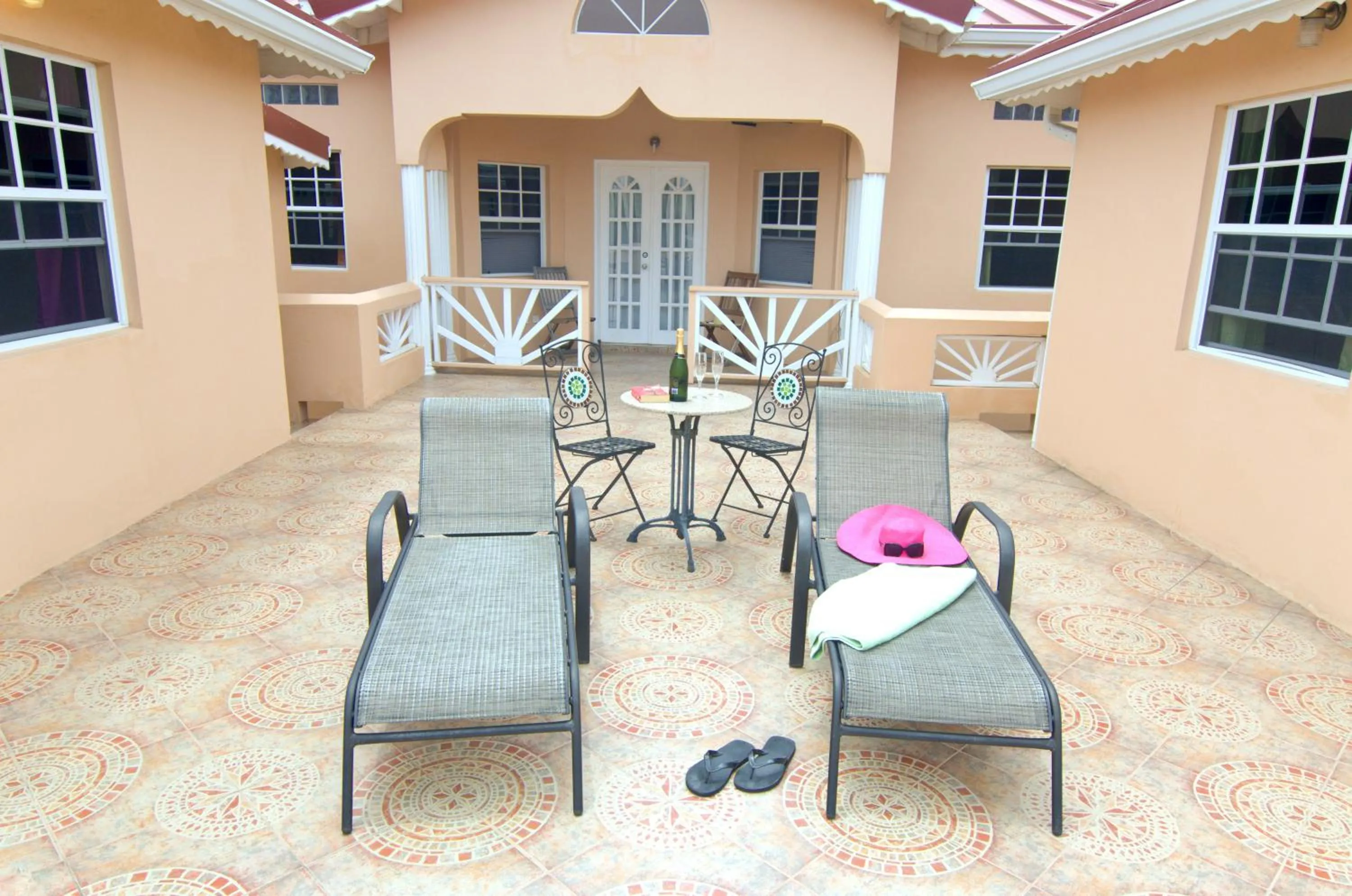 Balcony/Terrace in La Heliconia & Day Spa