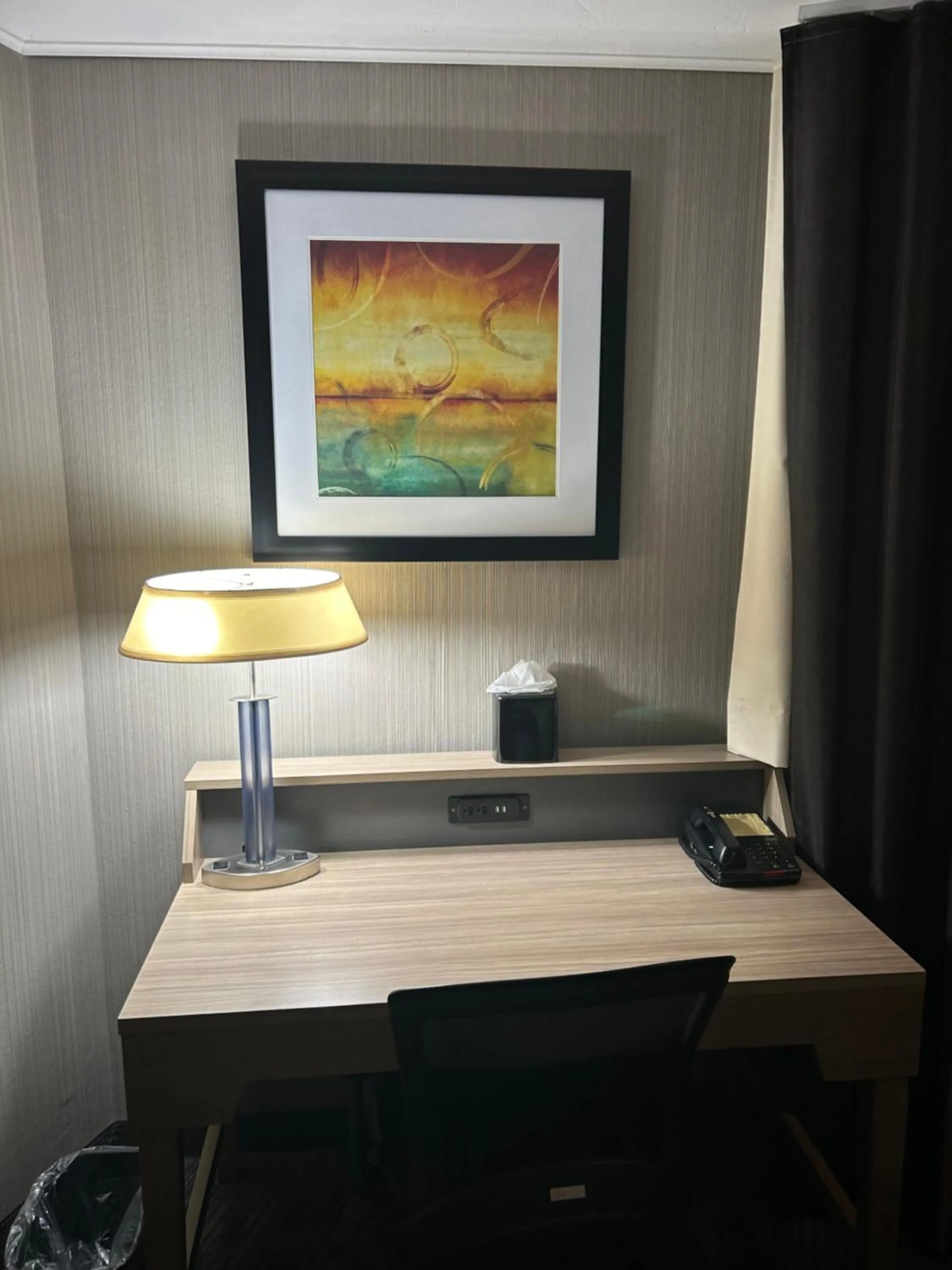 hair dresser in Country Inn & Suites by Radisson, Delta Park North Portland