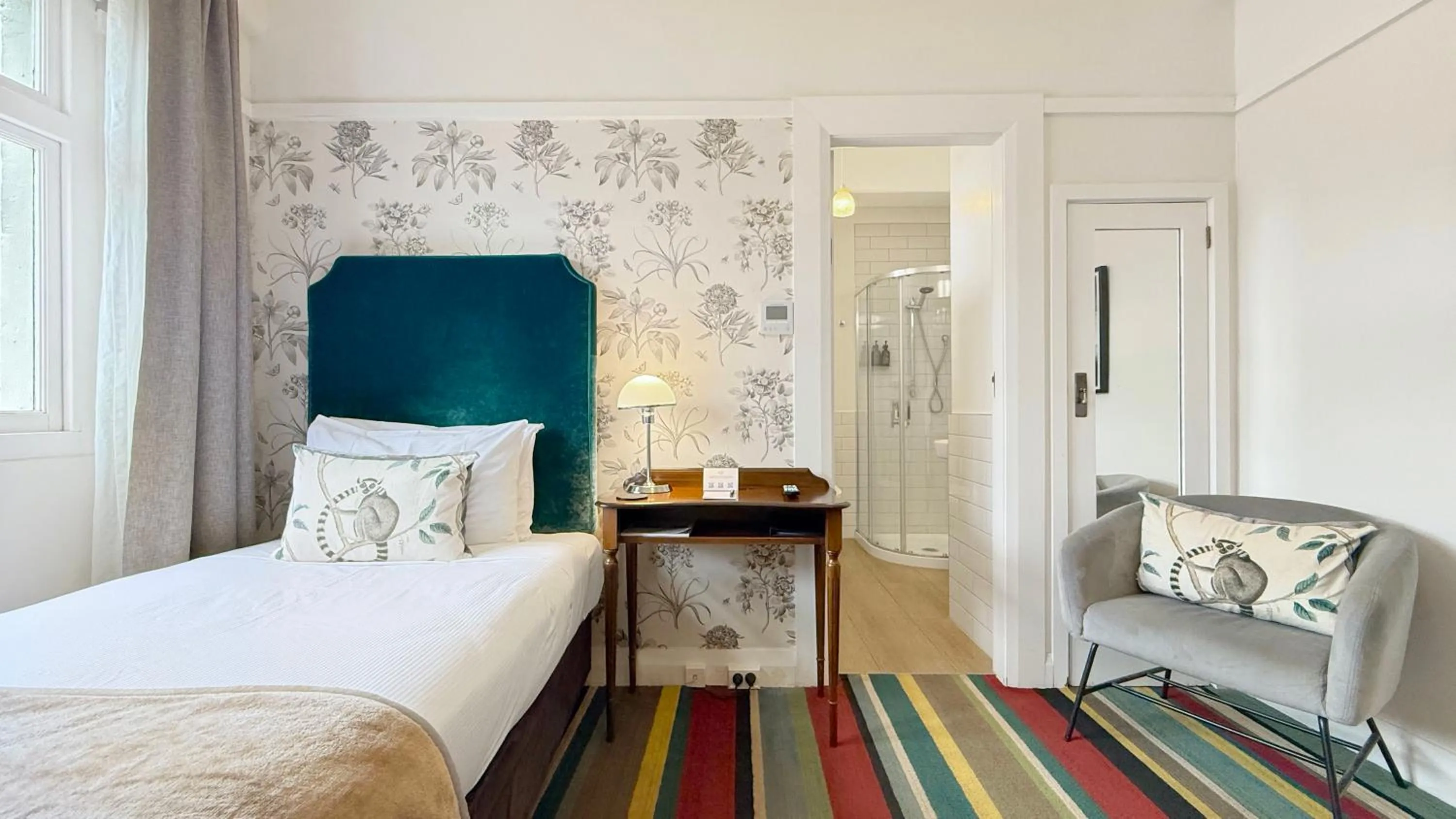 Bedroom, Bed in Art Deco Masonic Hotel