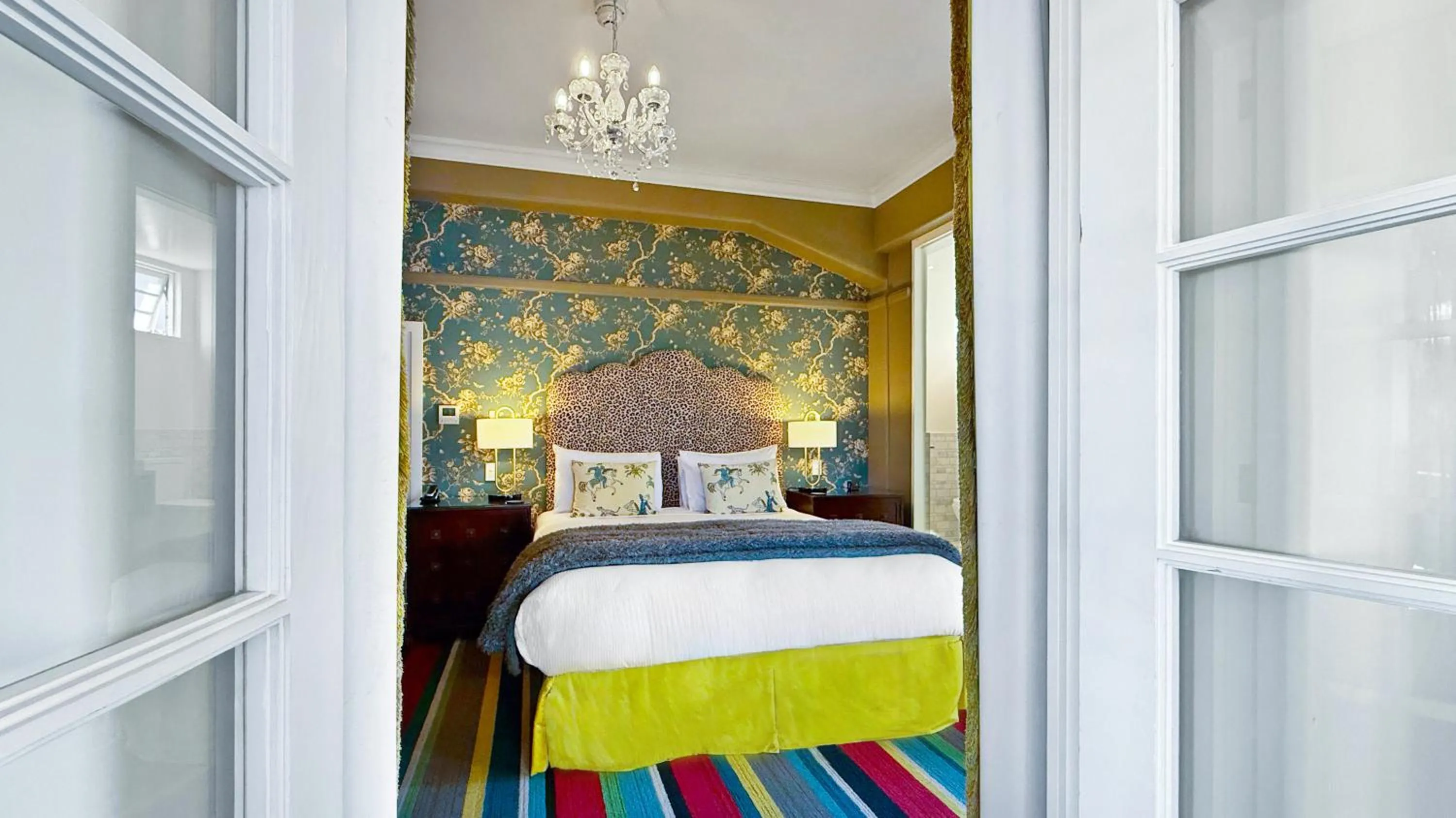 Bedroom, Bed in Art Deco Masonic Hotel