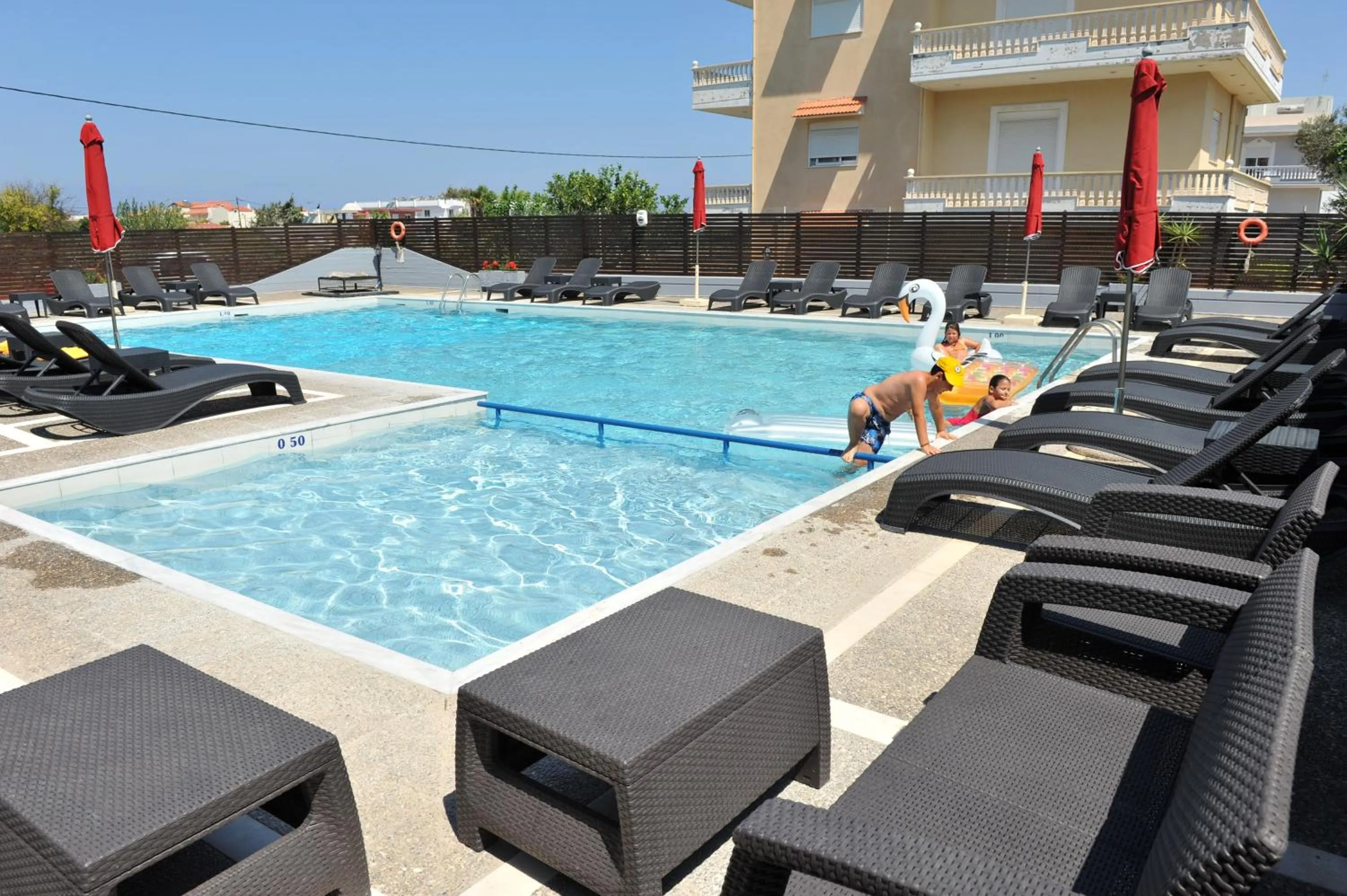 Swimming pool in Maritime