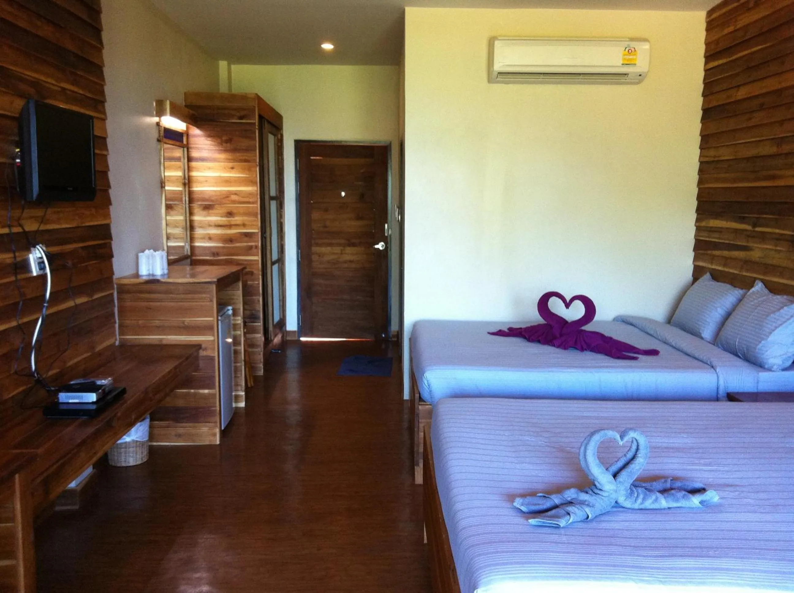 Photo of the whole room in The Cinnamon Art Resort and Spa