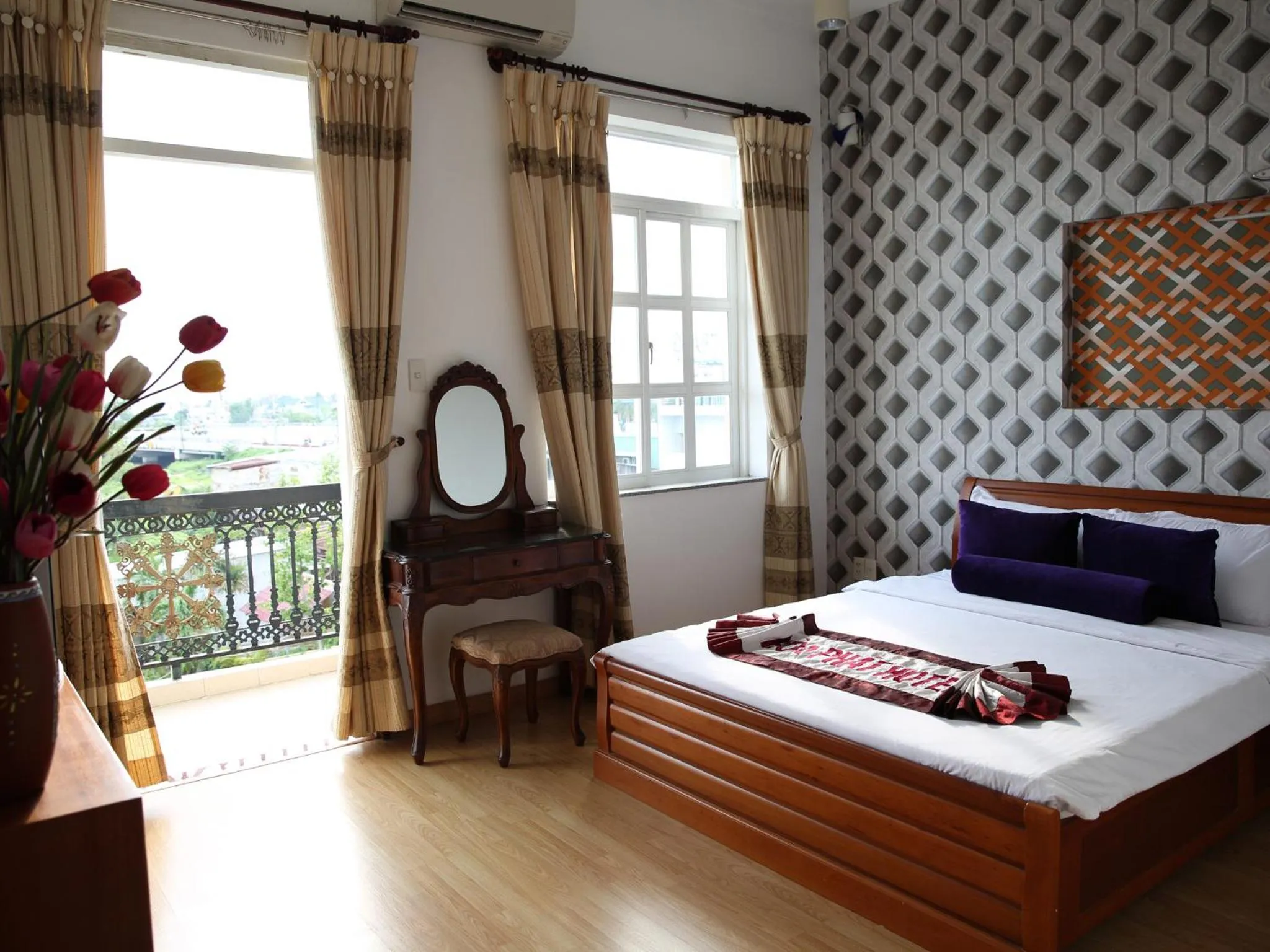 Photo of the whole room, Bed in Hoa Phat Hotel & Apartment