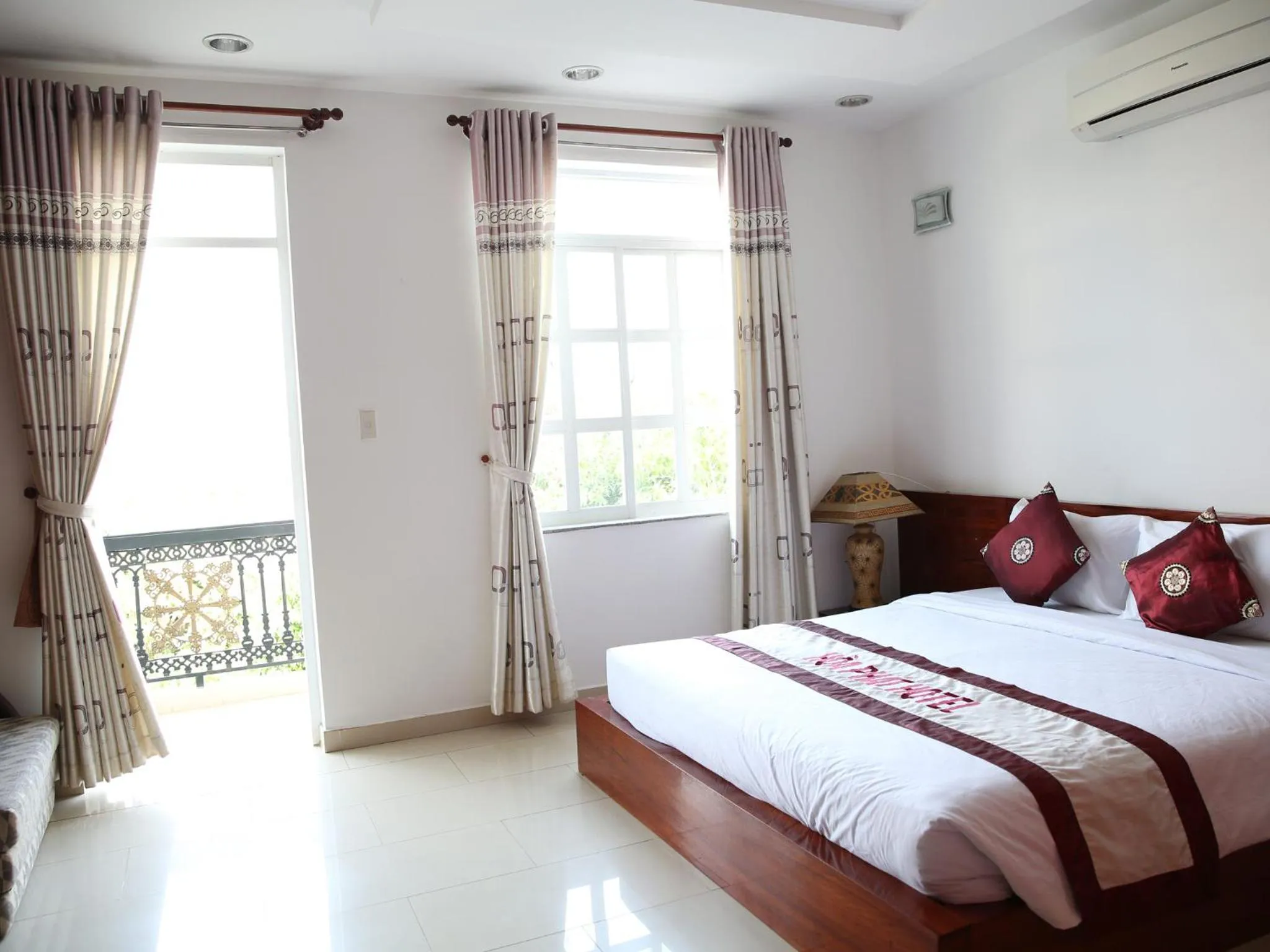 Day, Bed in Hoa Phat Hotel & Apartment