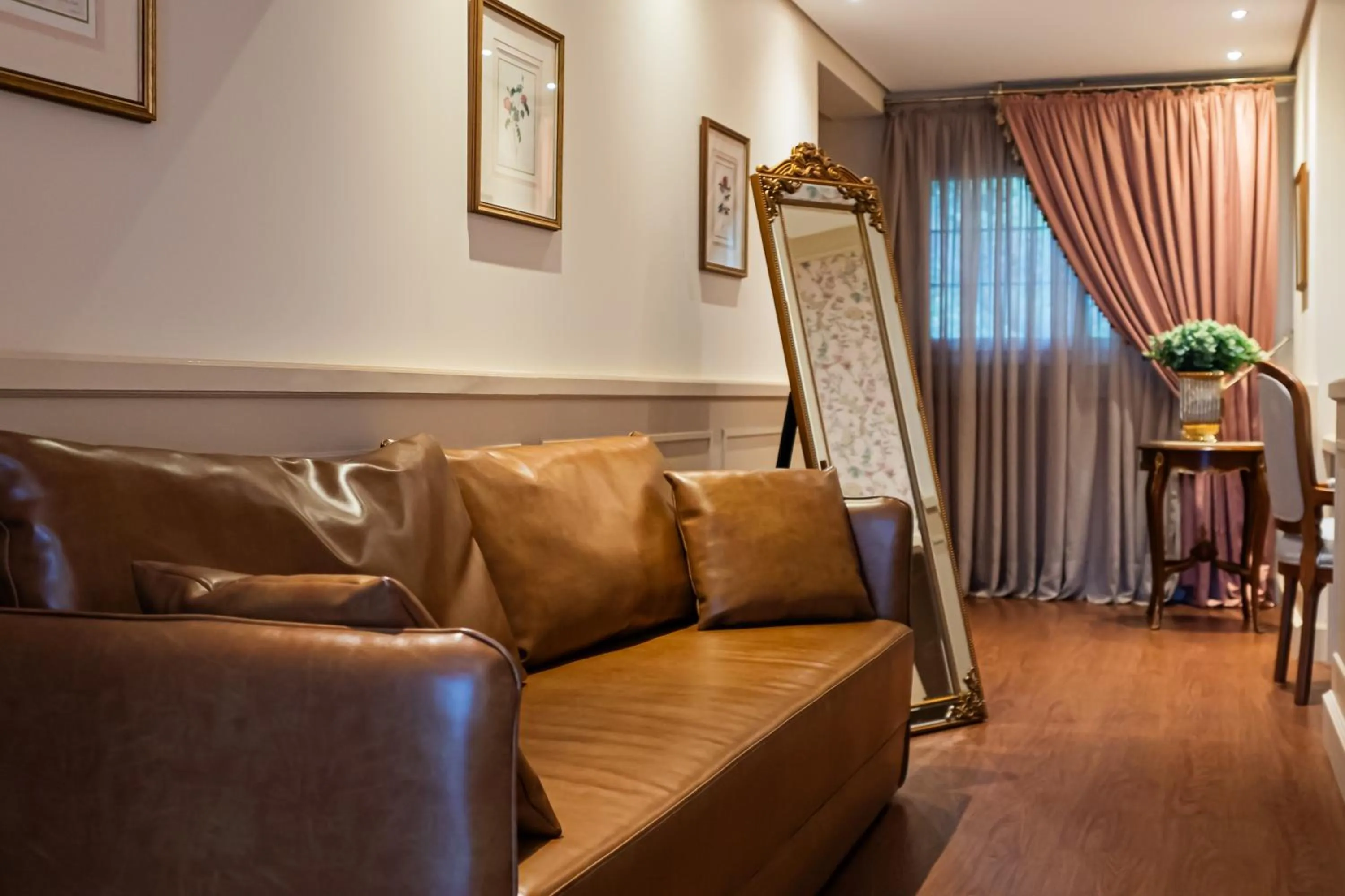 Seating area in Villa do Vale Boutique Hotel