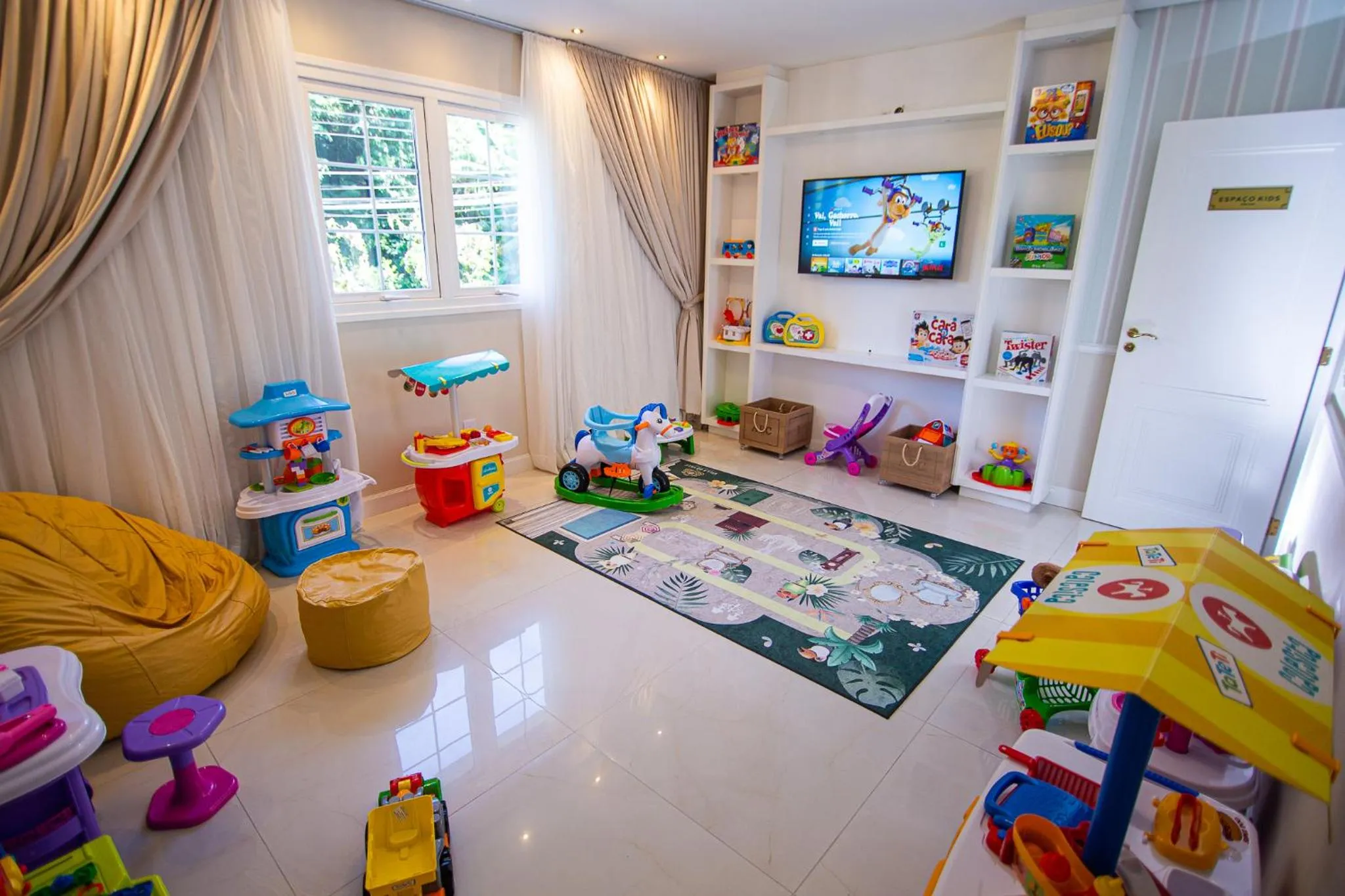 children in Villa do Vale Boutique Hotel