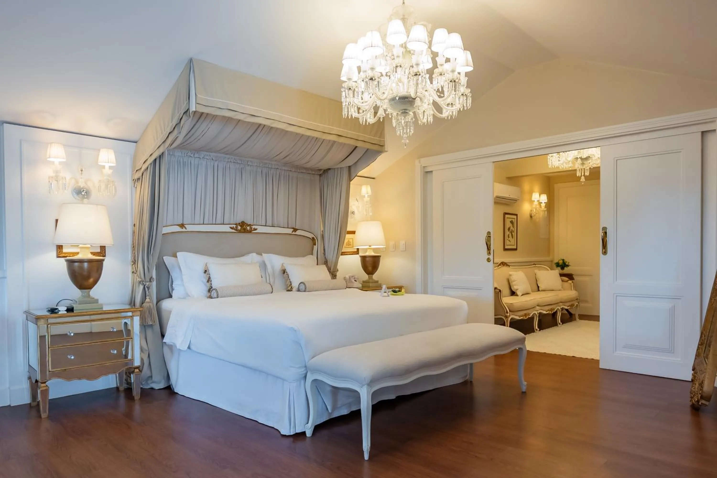 Bed in Villa do Vale Boutique Hotel