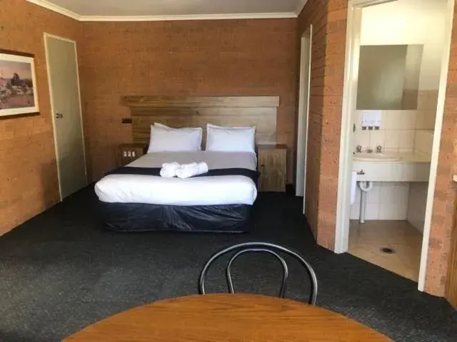 Family Room in Kingswood Motel Family Room in Kingswood Motel