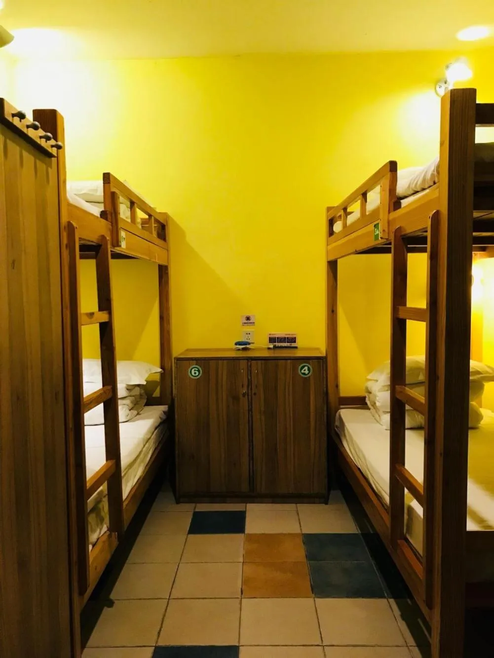 bunk bed, Bed in Hofang Guest House