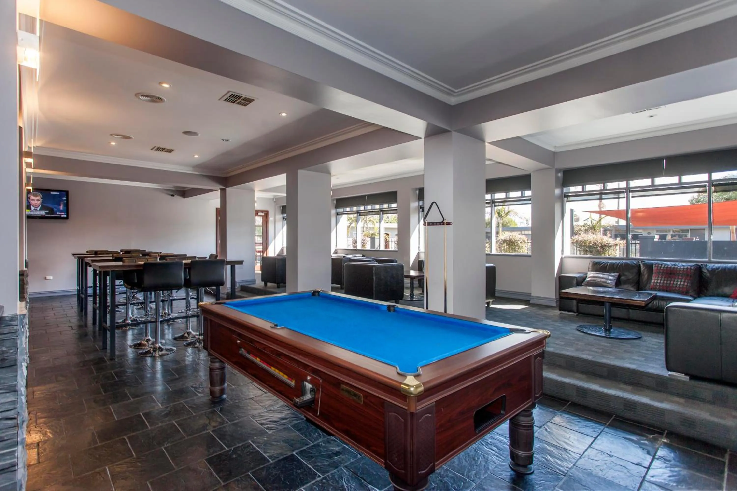 Restaurant/places to eat in Sunshine Motor Inn