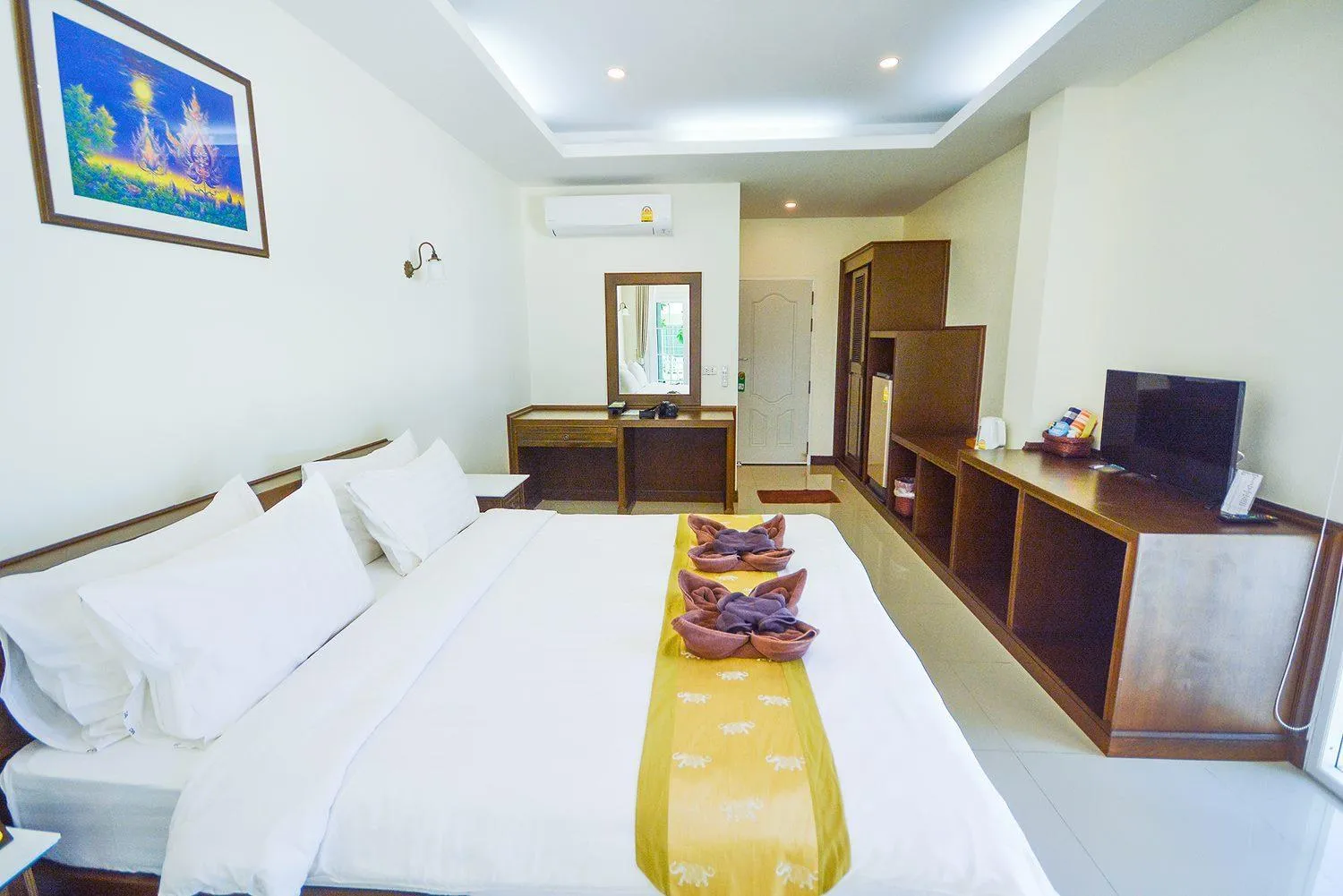 Bed in Ananda Villa - SHA Plus