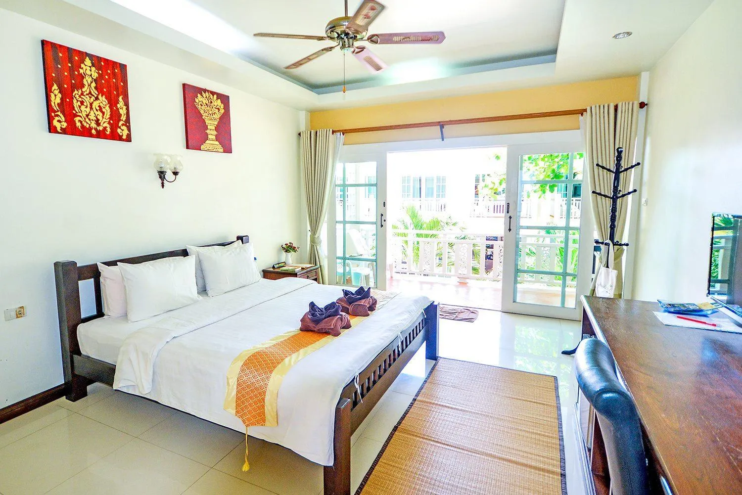 Bed in Ananda Villa - SHA Plus