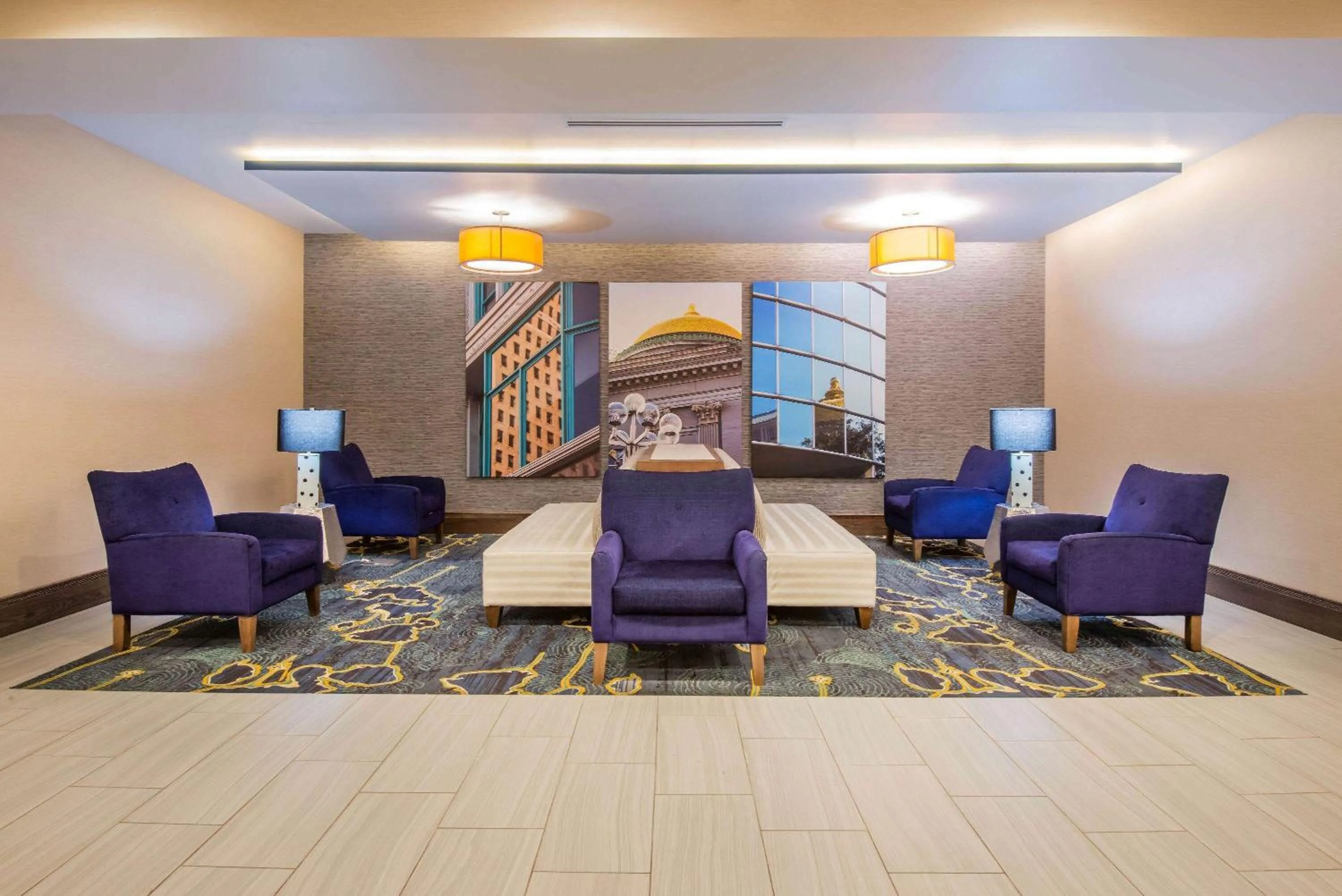 Lobby or reception in La Quinta by Wyndham Buffalo Amherst