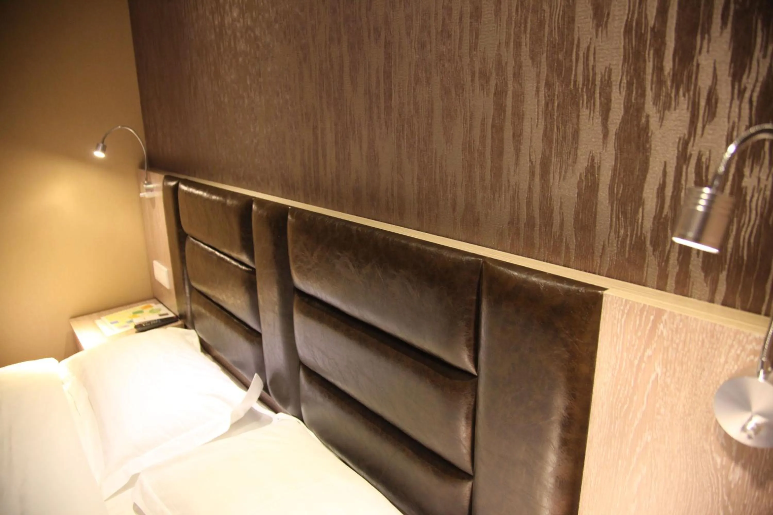 Decorative detail, Bed in Shanghai Fish Inn Bund