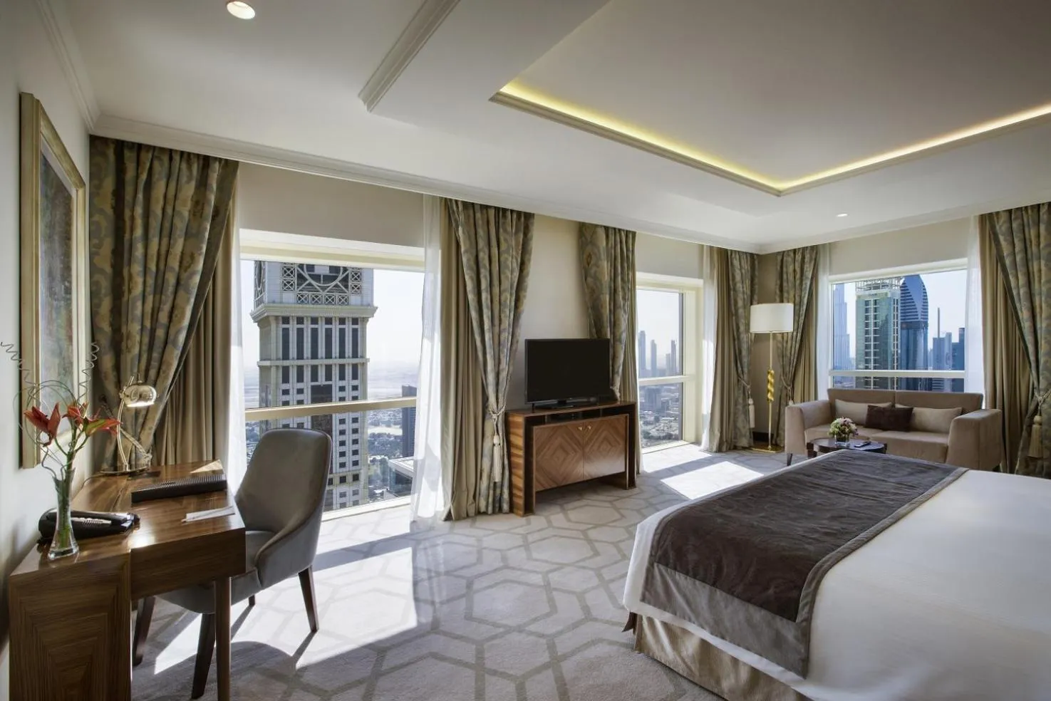 Bed in The Tower Plaza Hotel Dubai