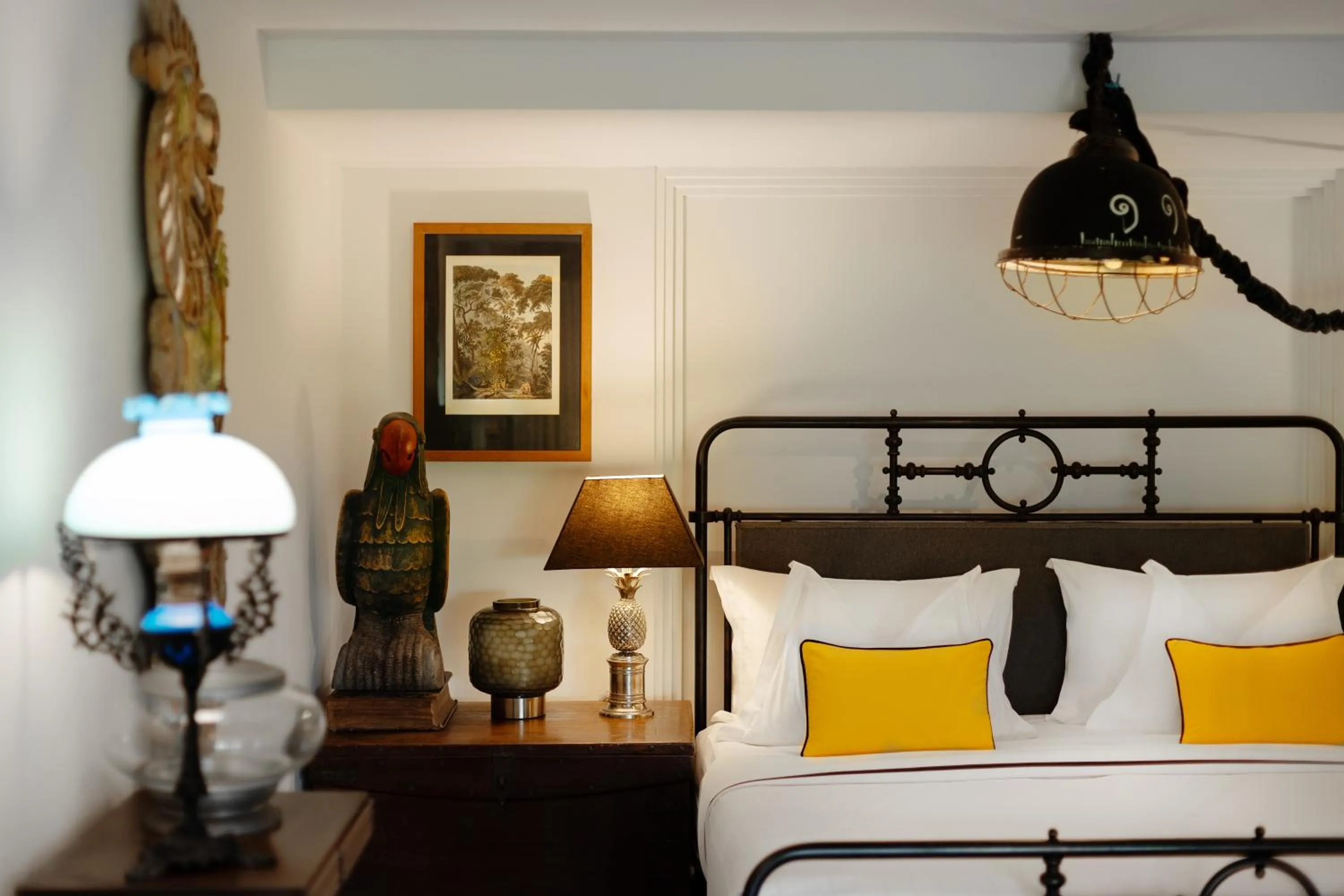 Bed in Shinta Mani Angkor