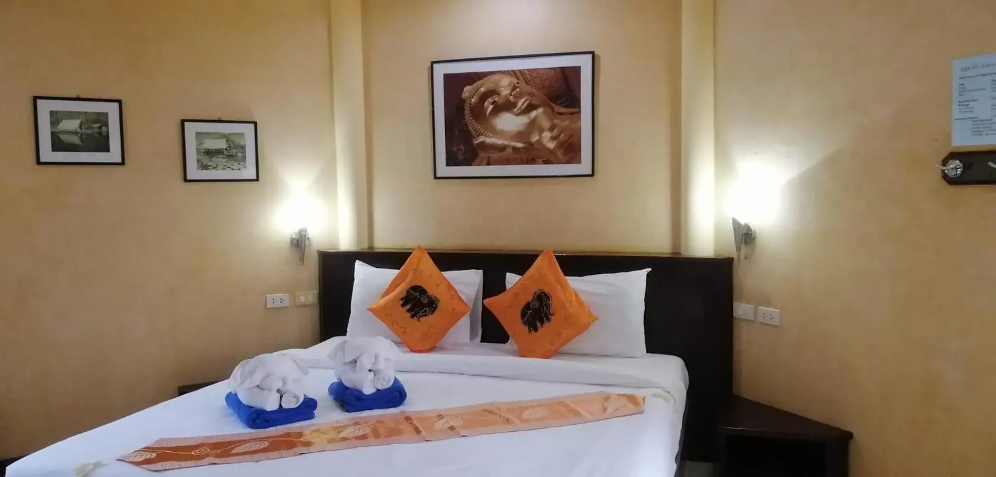 Deluxe Double Room in Palm Garden Resort Deluxe Double Room in Palm Garden Resort