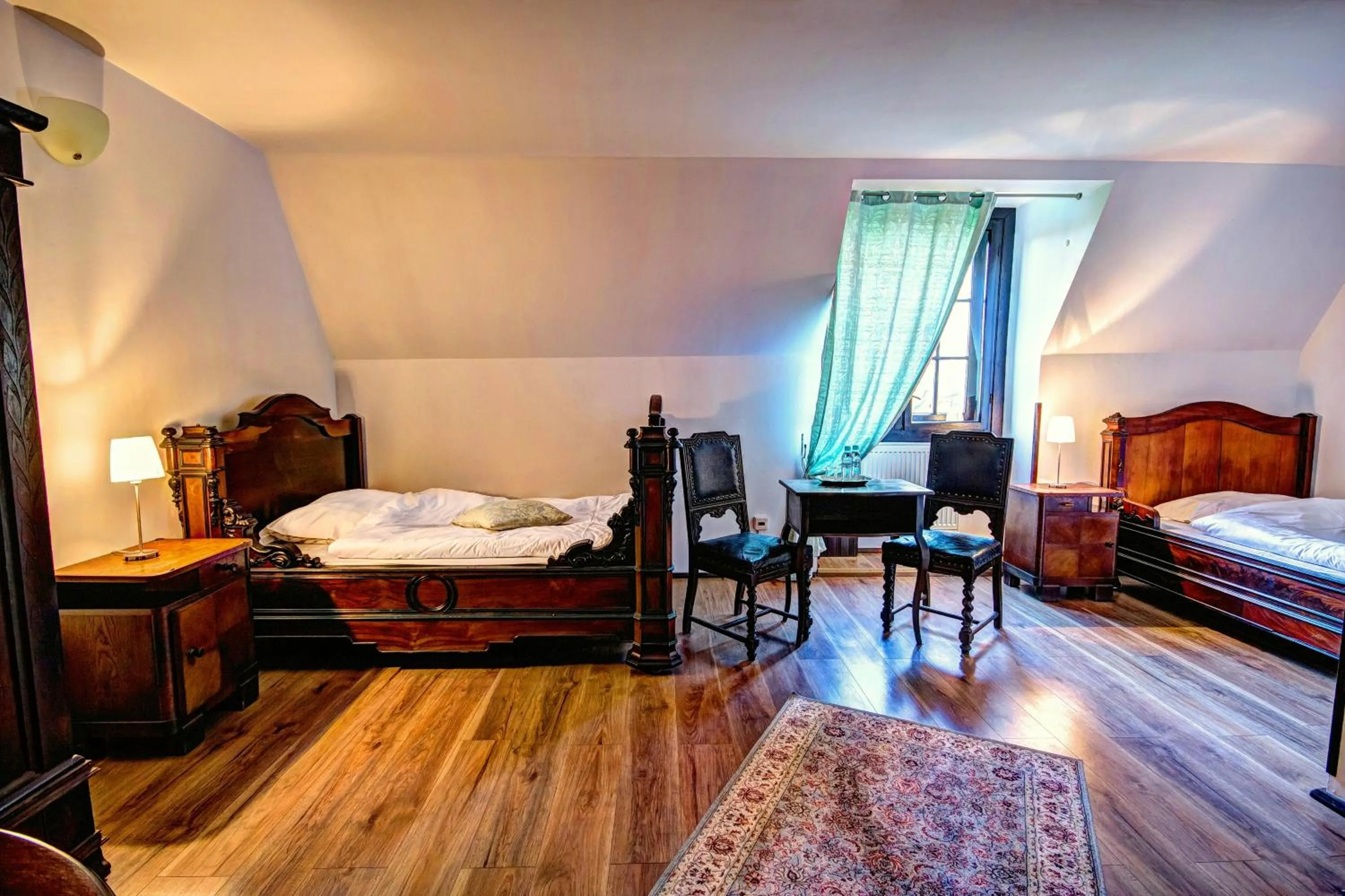 Photo of the whole room, Bed in Pałac Krobielowice