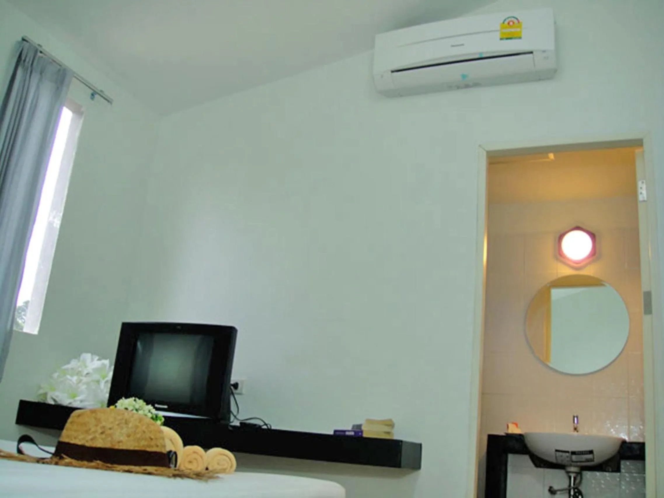 Other in Harmony Bed & Bakery