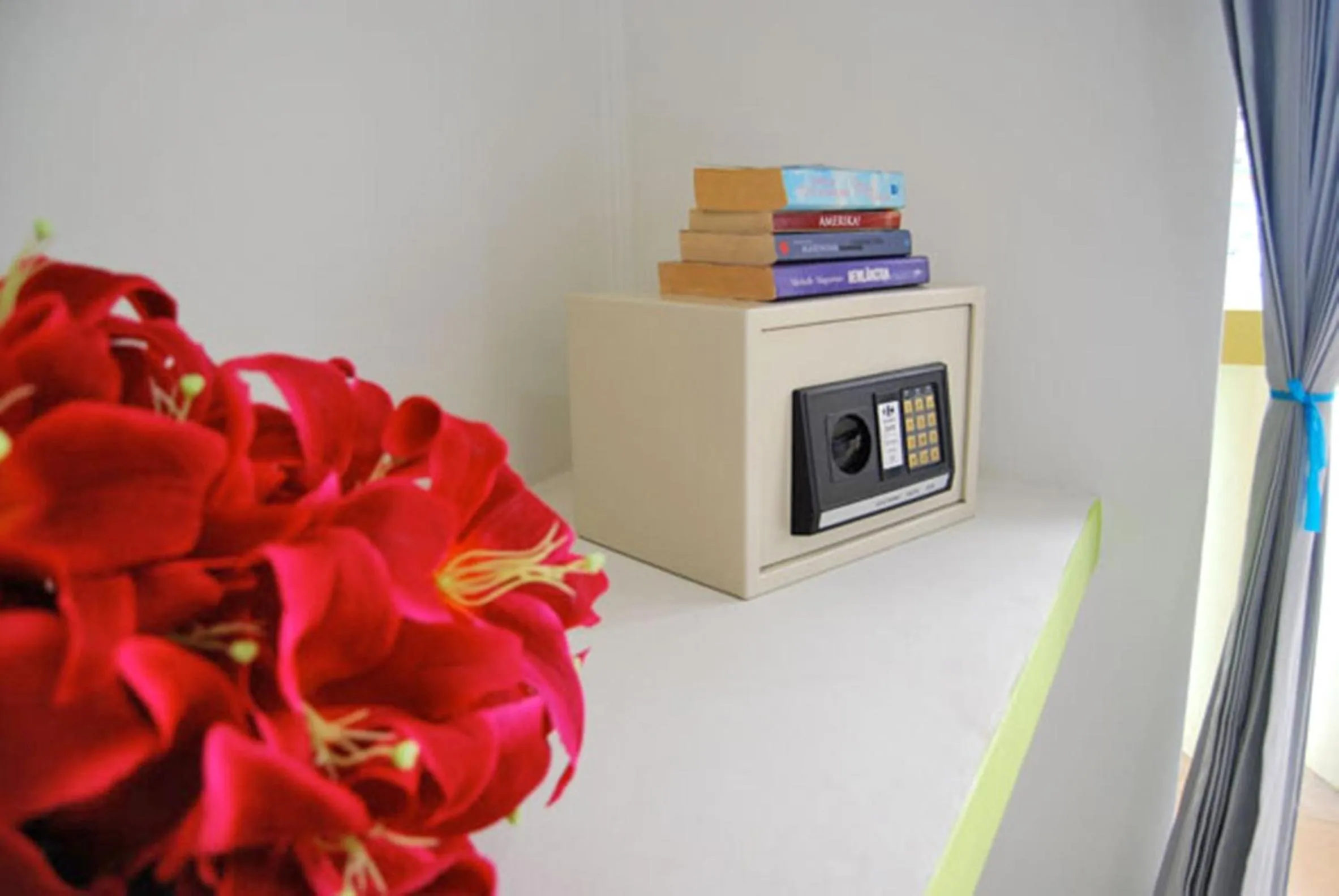 Decorative detail in Harmony Bed & Bakery