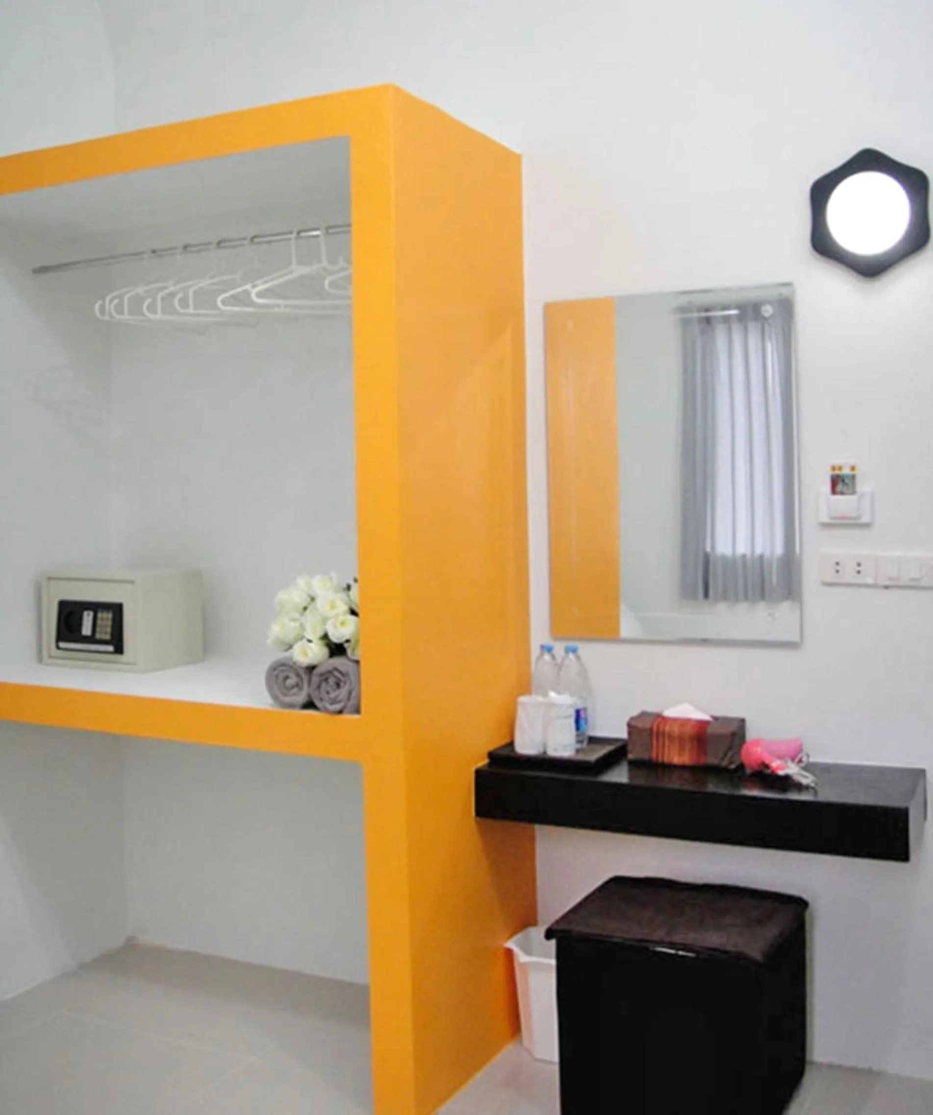 Decorative detail in Harmony Bed & Bakery