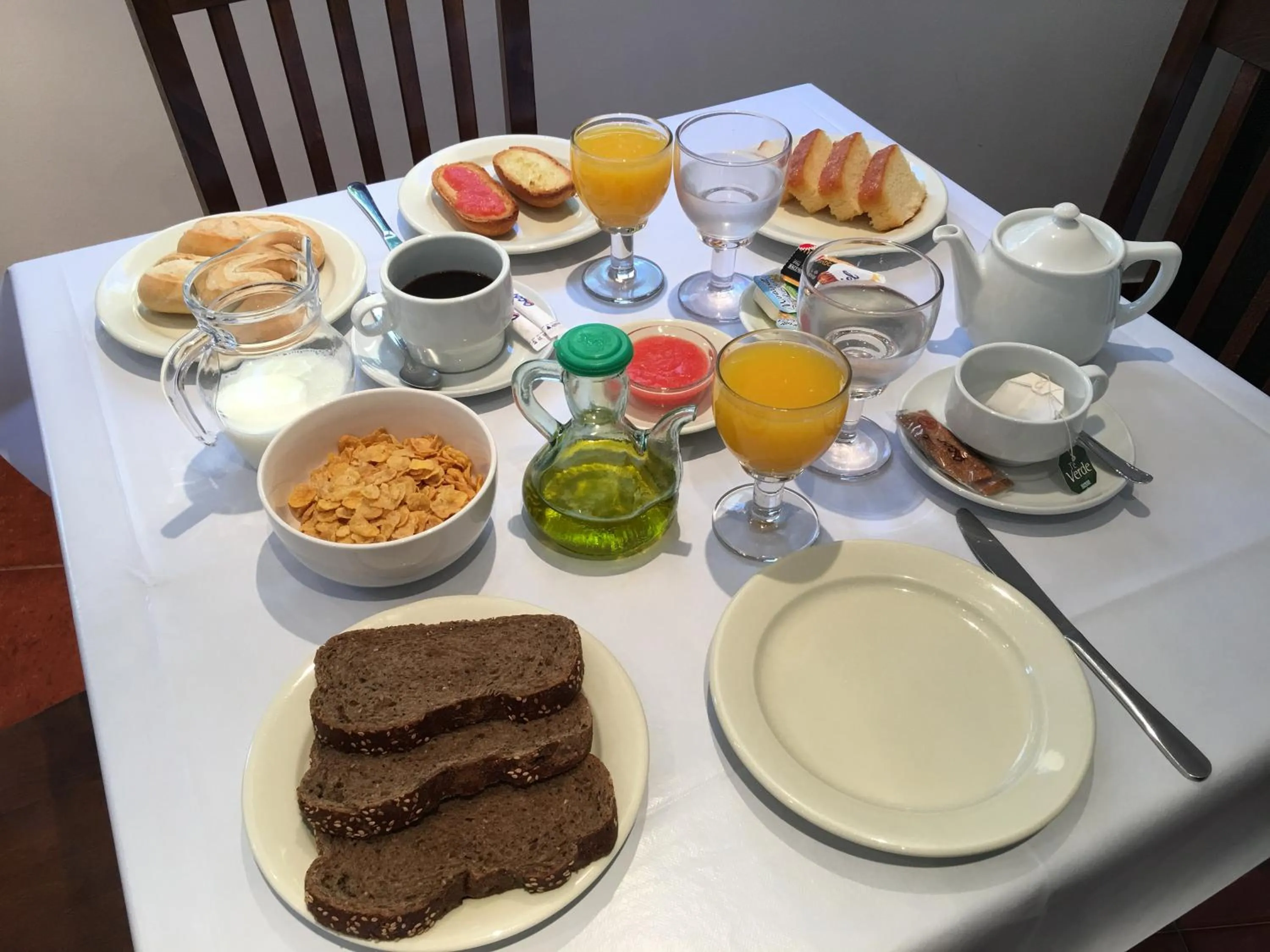 Food and drinks in B&B Yeguada La Parrilla