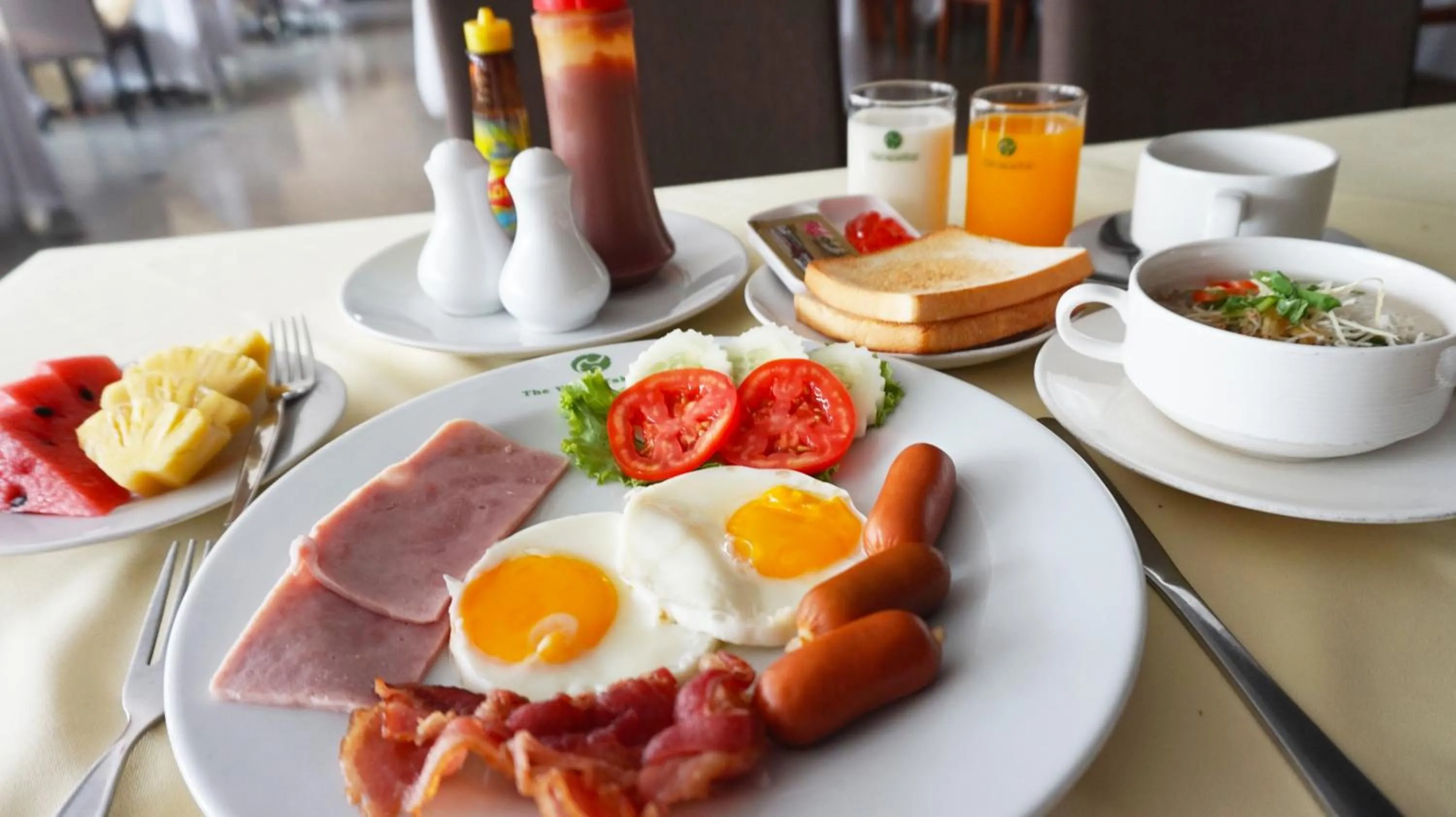 Restaurant/places to eat in Viang Tak Riverside Hotel