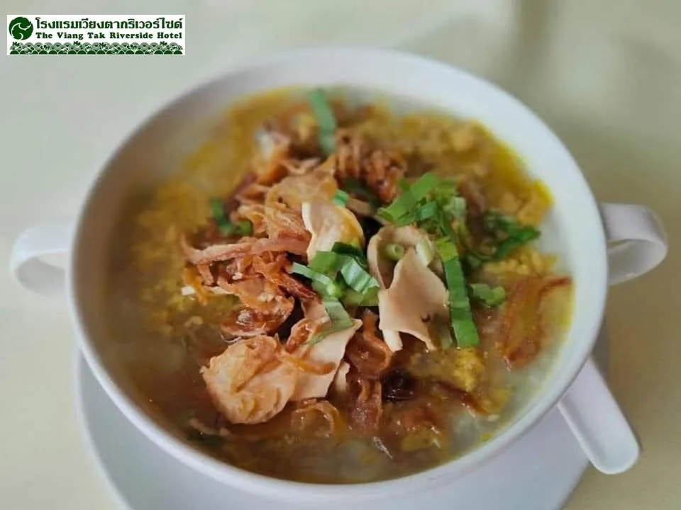 Restaurant/places to eat in Viang Tak Riverside Hotel