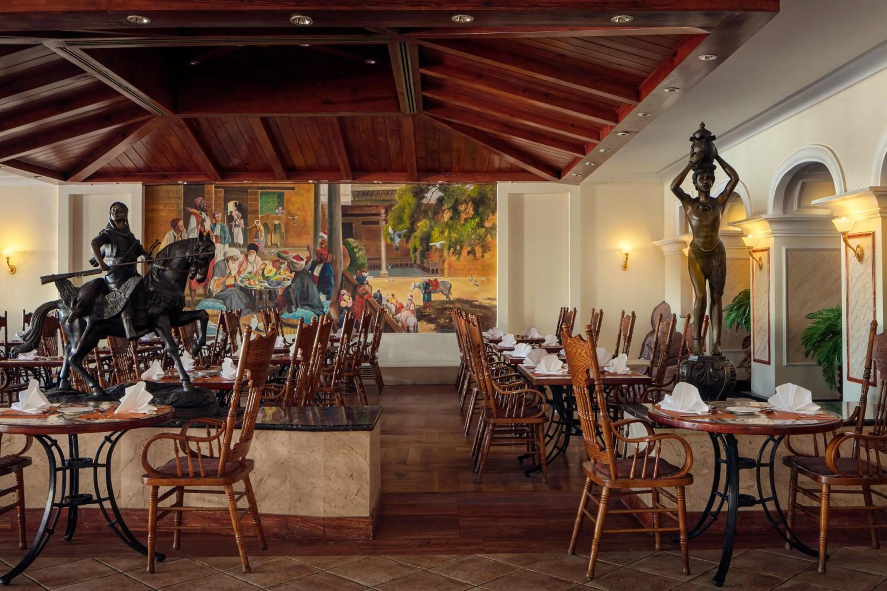 Restaurant/places to eat in Palm Royale Resort - Soma Bay