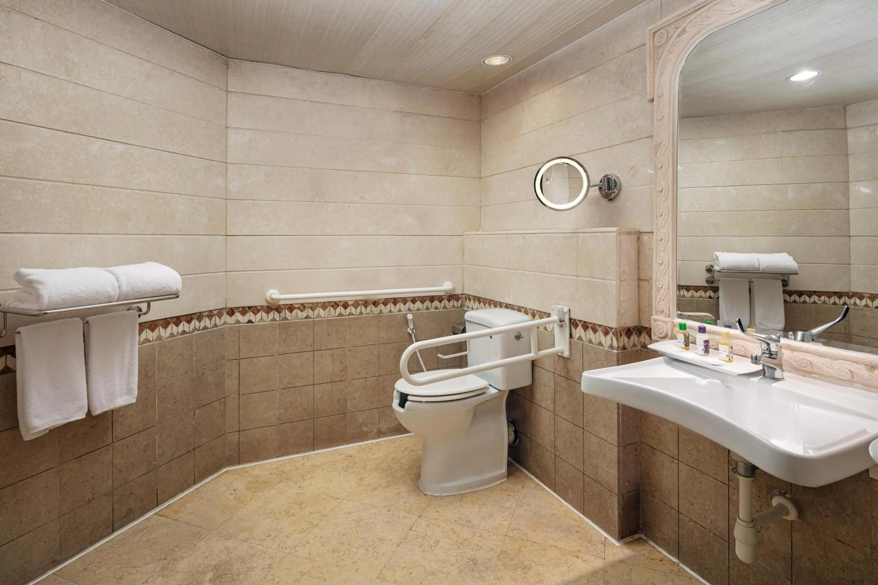 Bathroom in Palm Royale Resort - Soma Bay