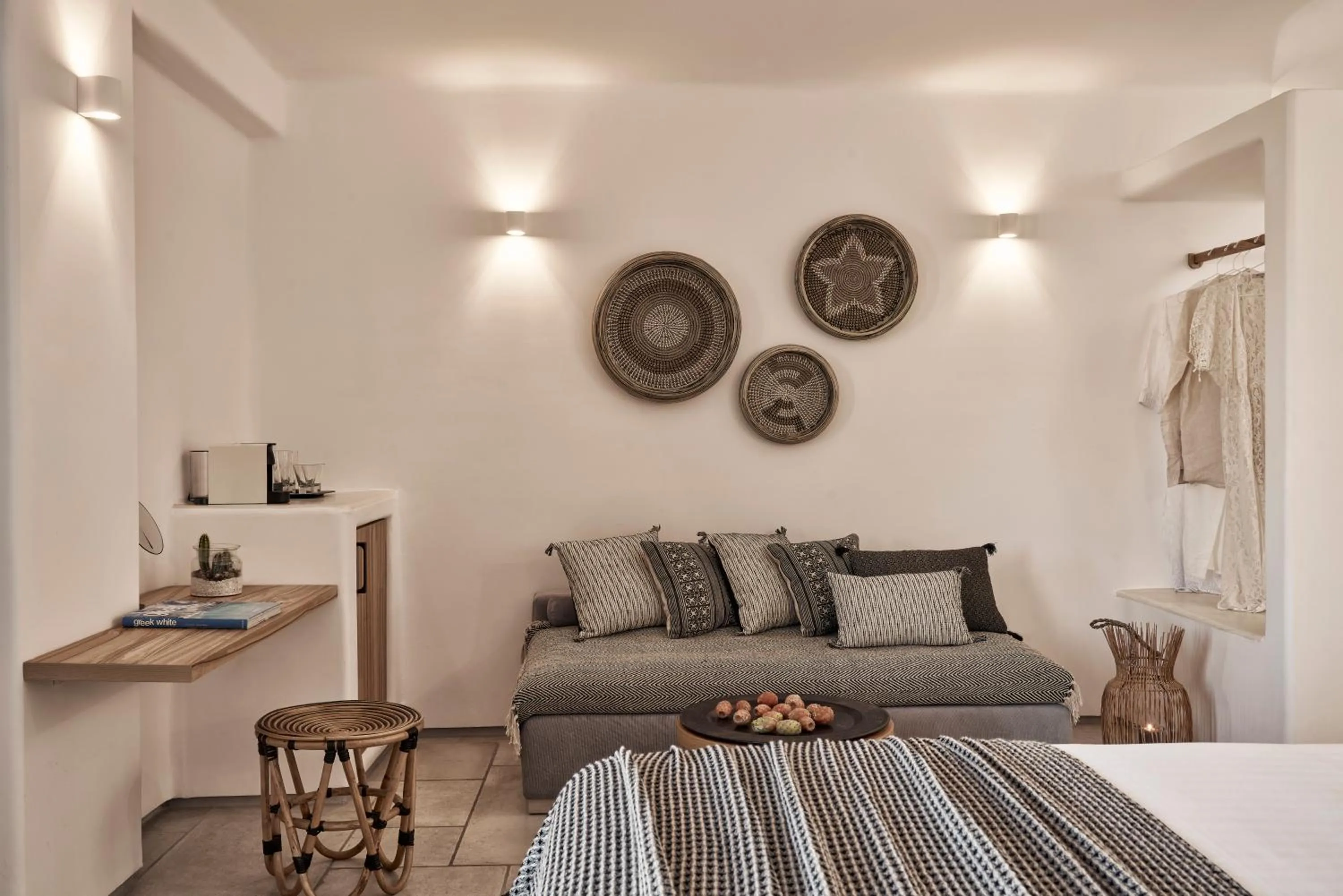 Seating area, Bed in Mykonos Bliss - Cozy Suites, Adults Only Hotel