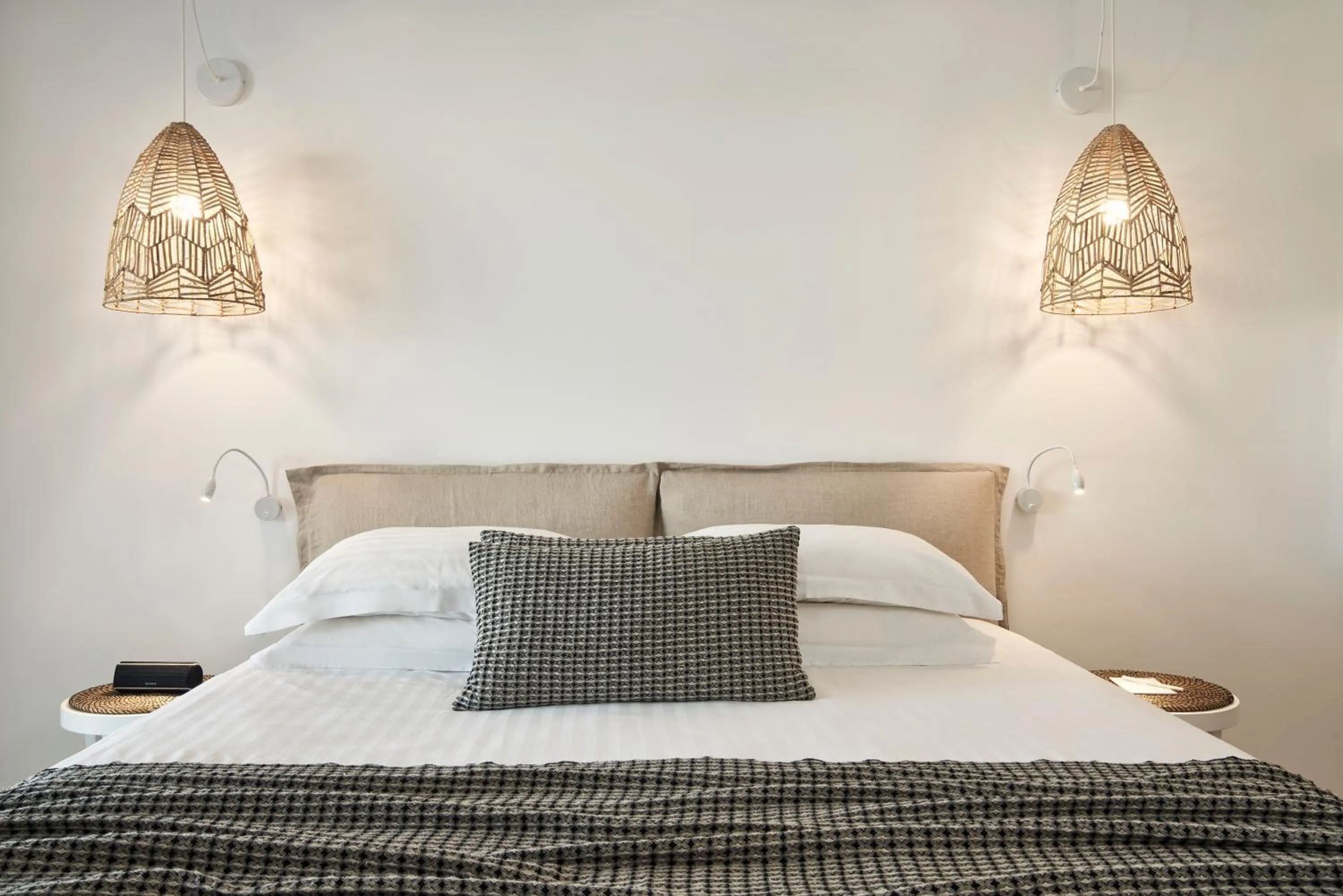 Bed in Mykonos Bliss - Cozy Suites, Adults Only Hotel