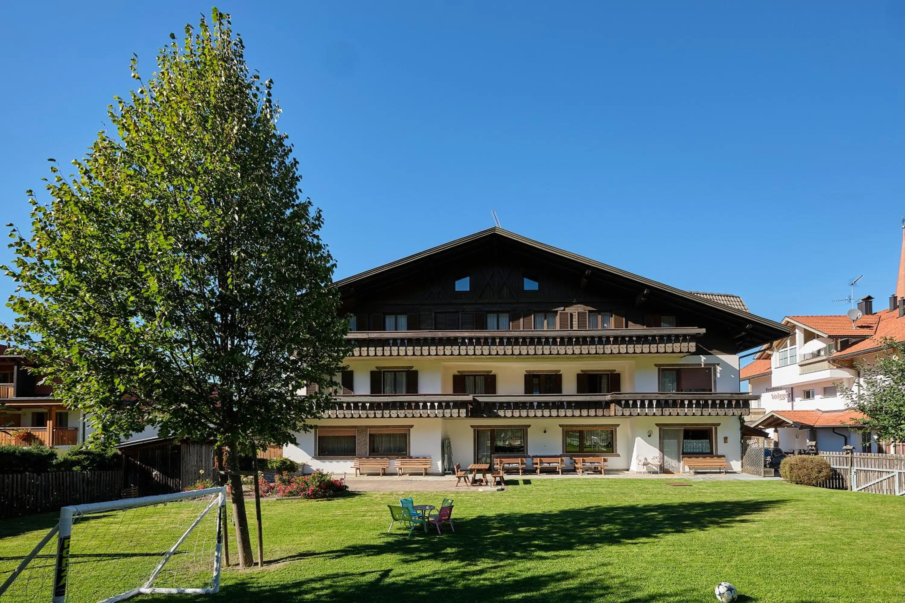 Property building in Garni Volgger