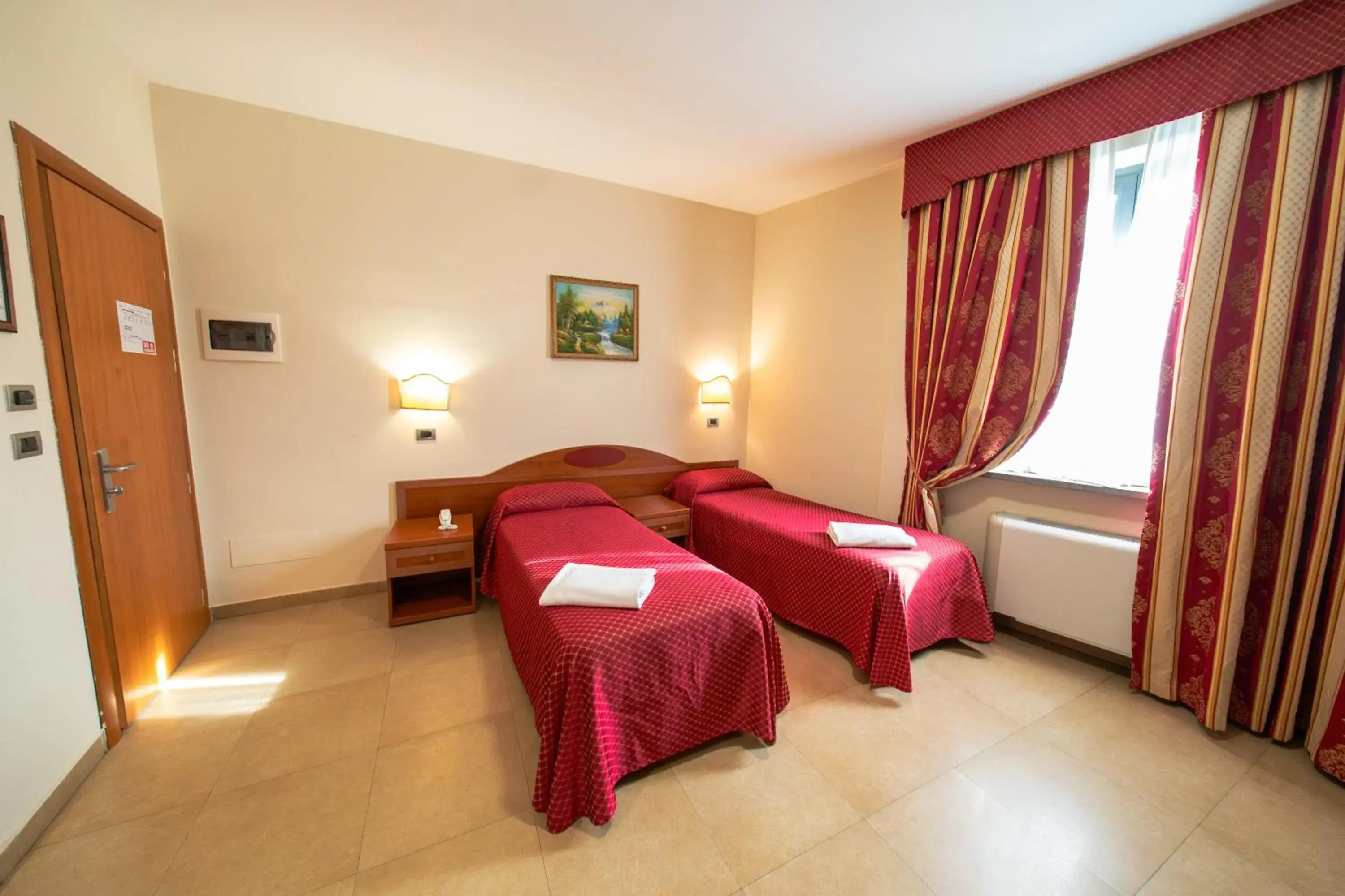 Twin Room in Hotel Cavour Resort Twin Room in Hotel Cavour Resort