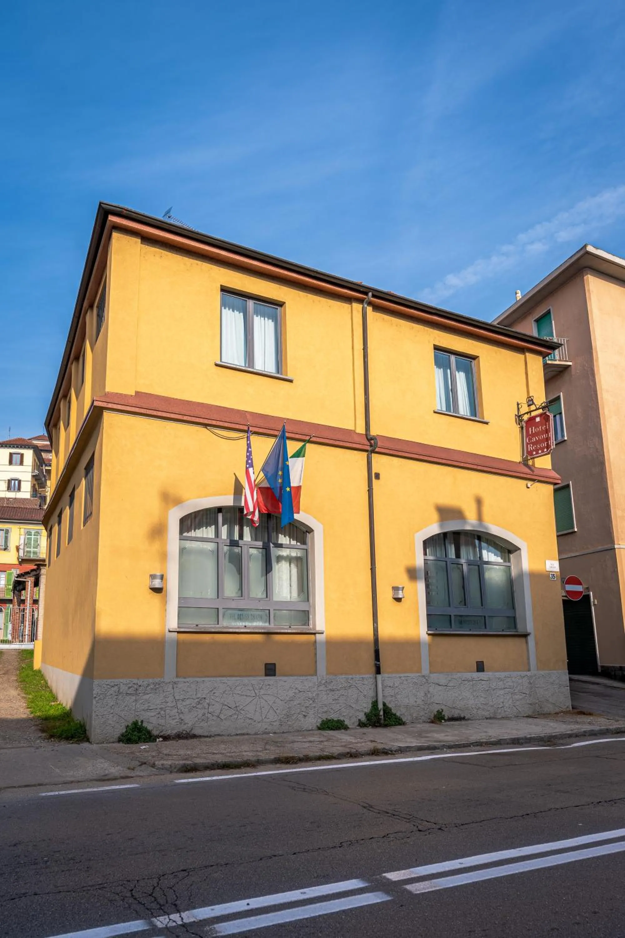 Property building in Hotel Cavour Resort