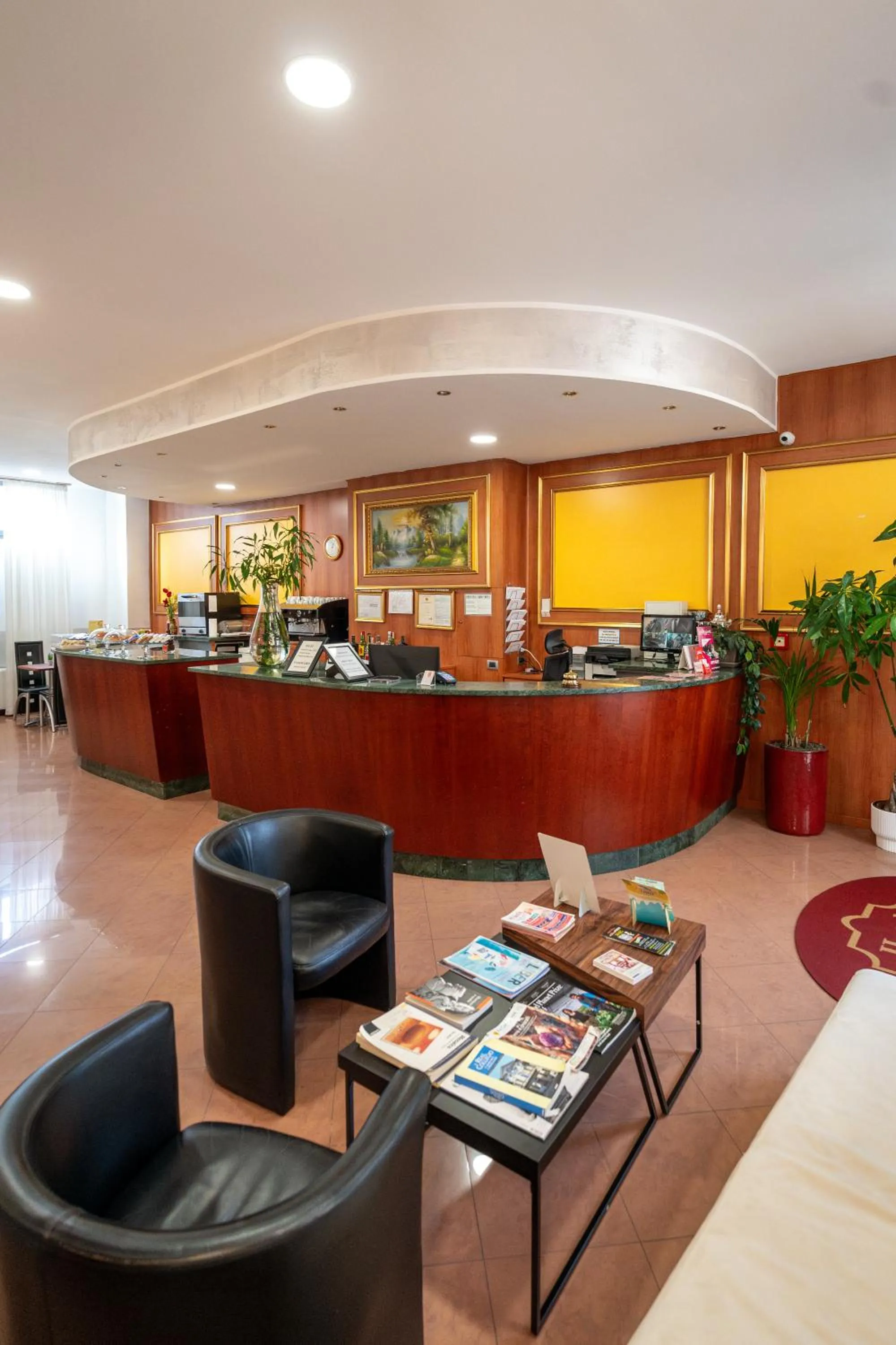 Lobby or reception in Hotel Cavour Resort