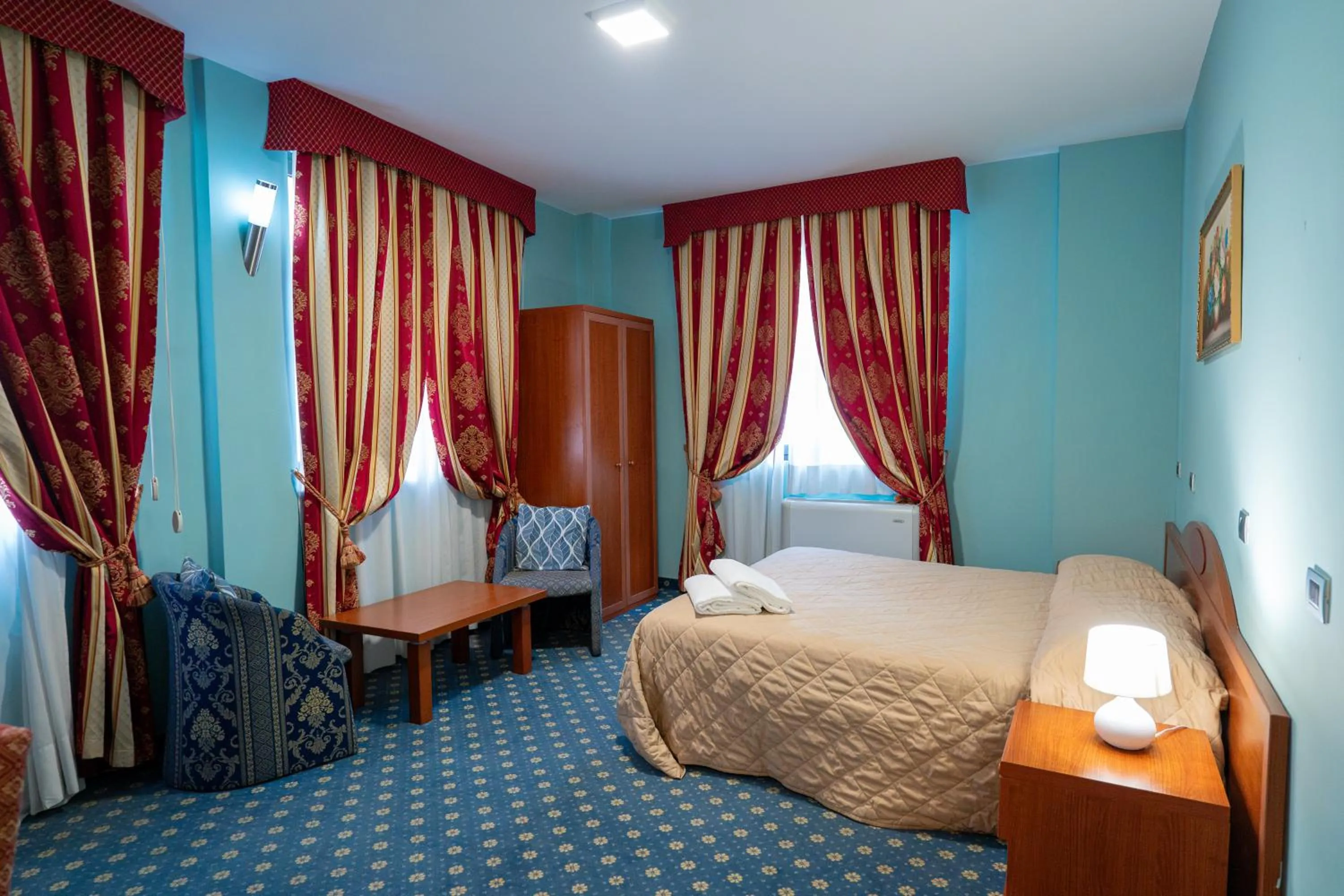 Bedroom, Bed in Hotel Cavour Resort
