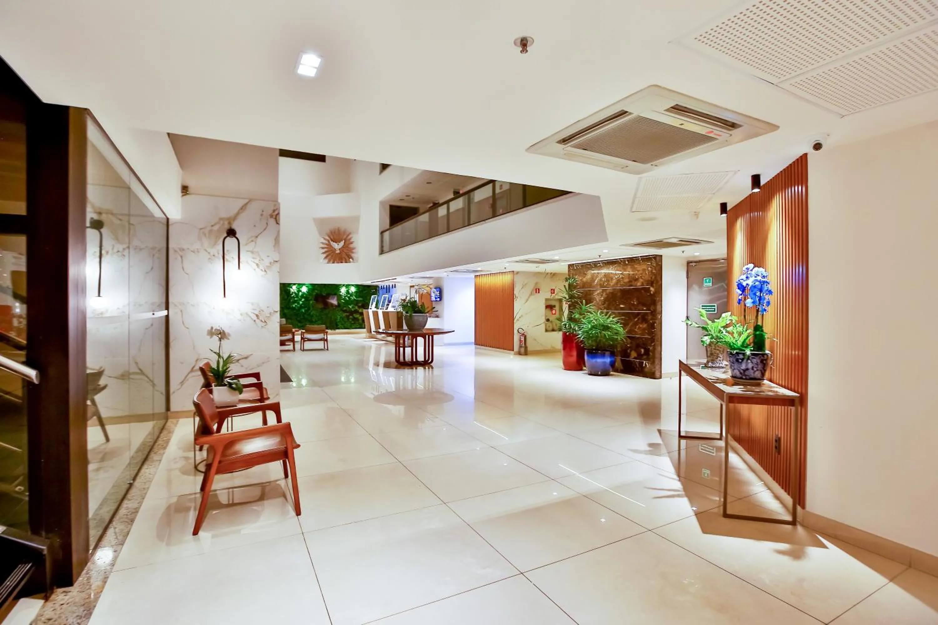 Property building in Quality Hotel & Suítes São Salvador