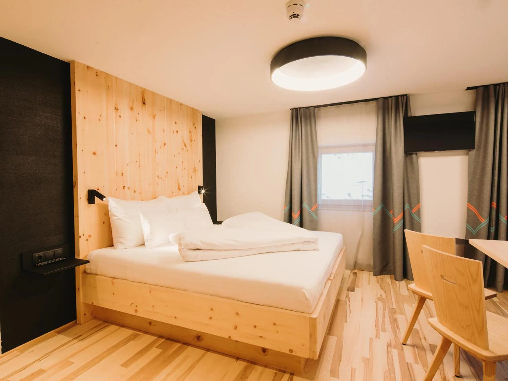 Photo of the whole room, Bed in Alpin - Studios & Suites