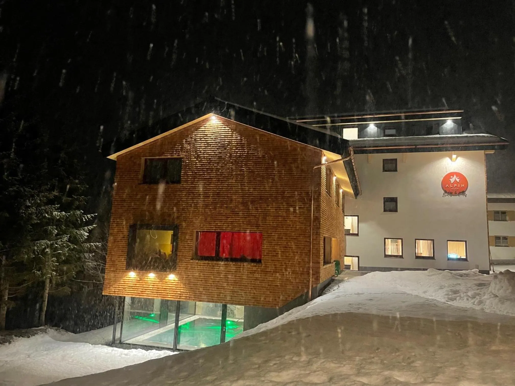 Property building in Alpin - Studios & Suites