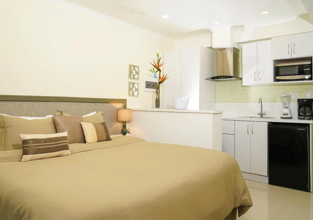 Bed in Yoyita Suites Aruba