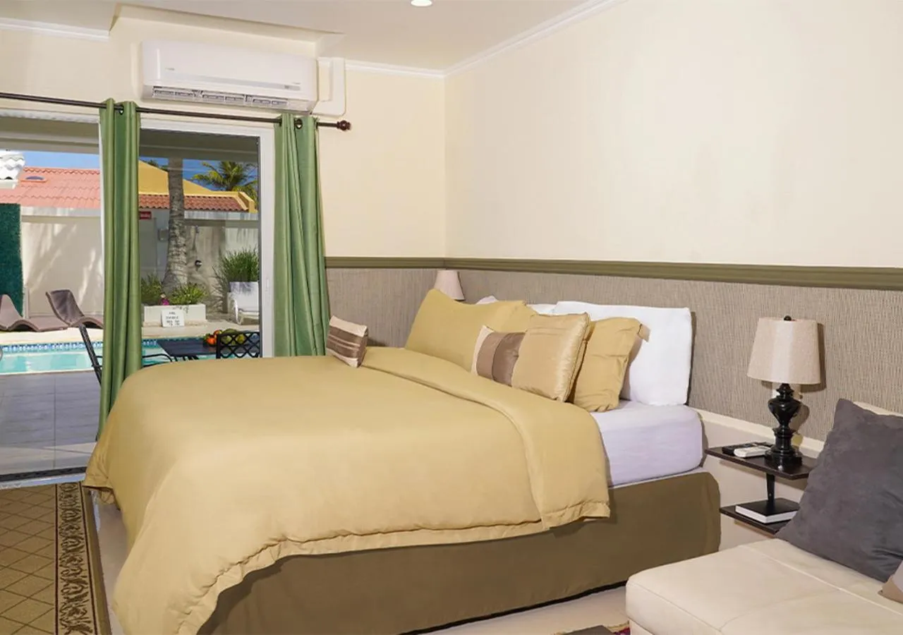 Bed in Yoyita Suites Aruba