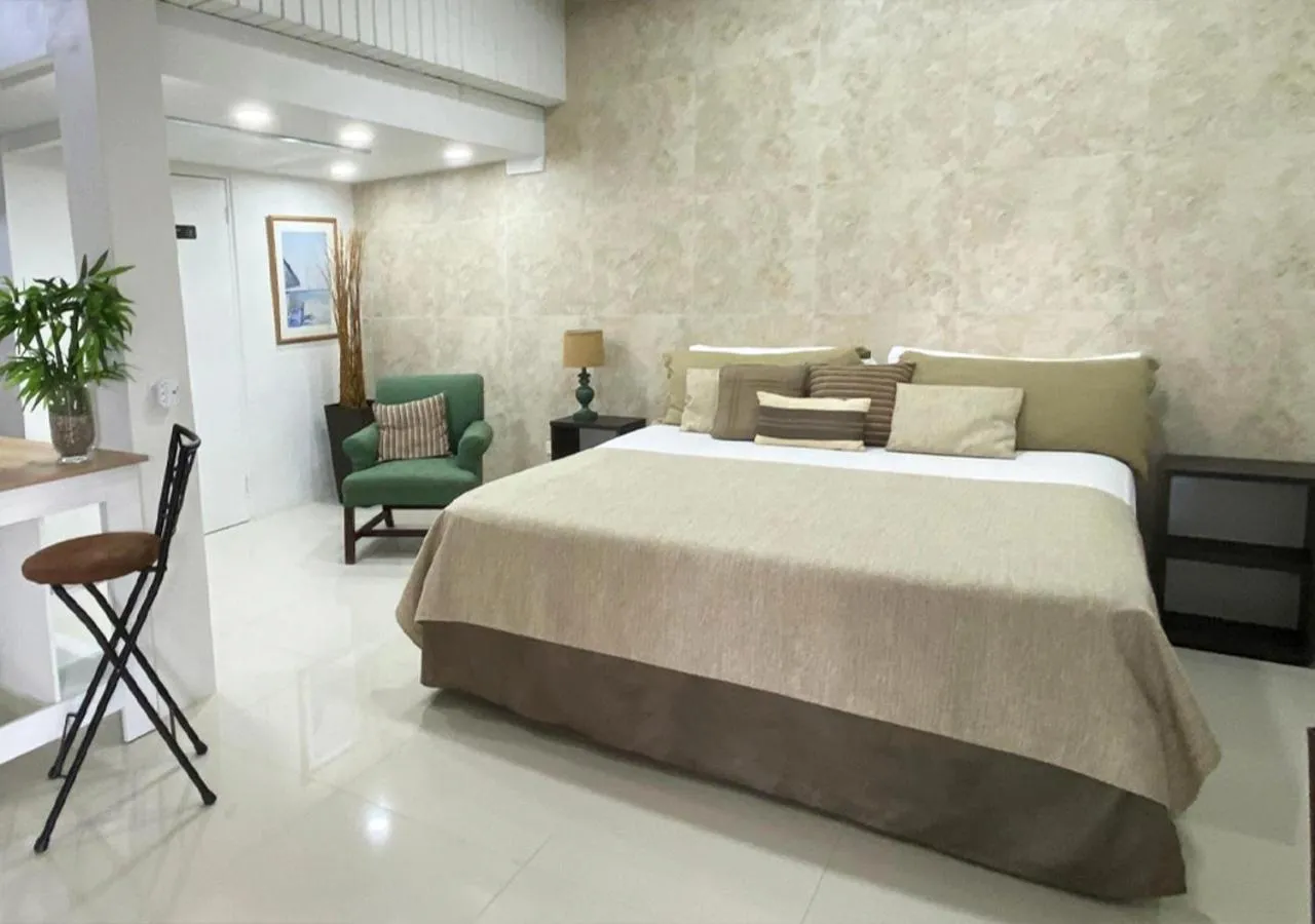 Bed in Yoyita Suites Aruba