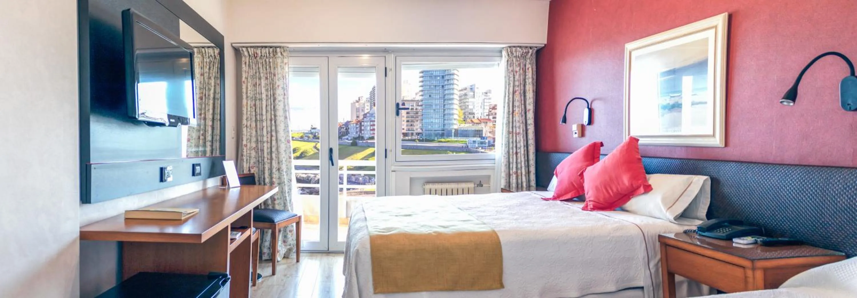 Bed in Hotel Las Rocas