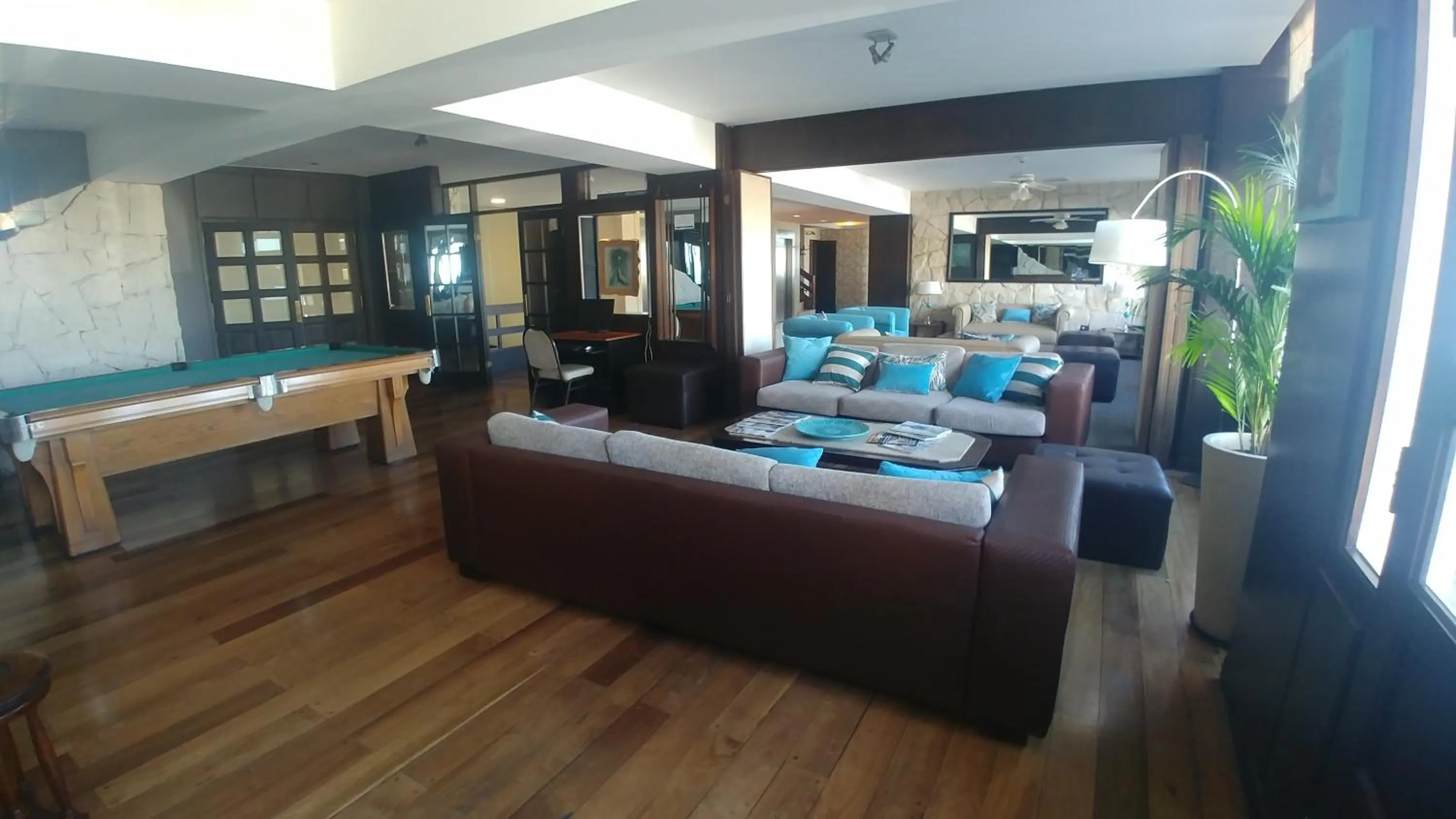 Living room in Hotel Las Rocas