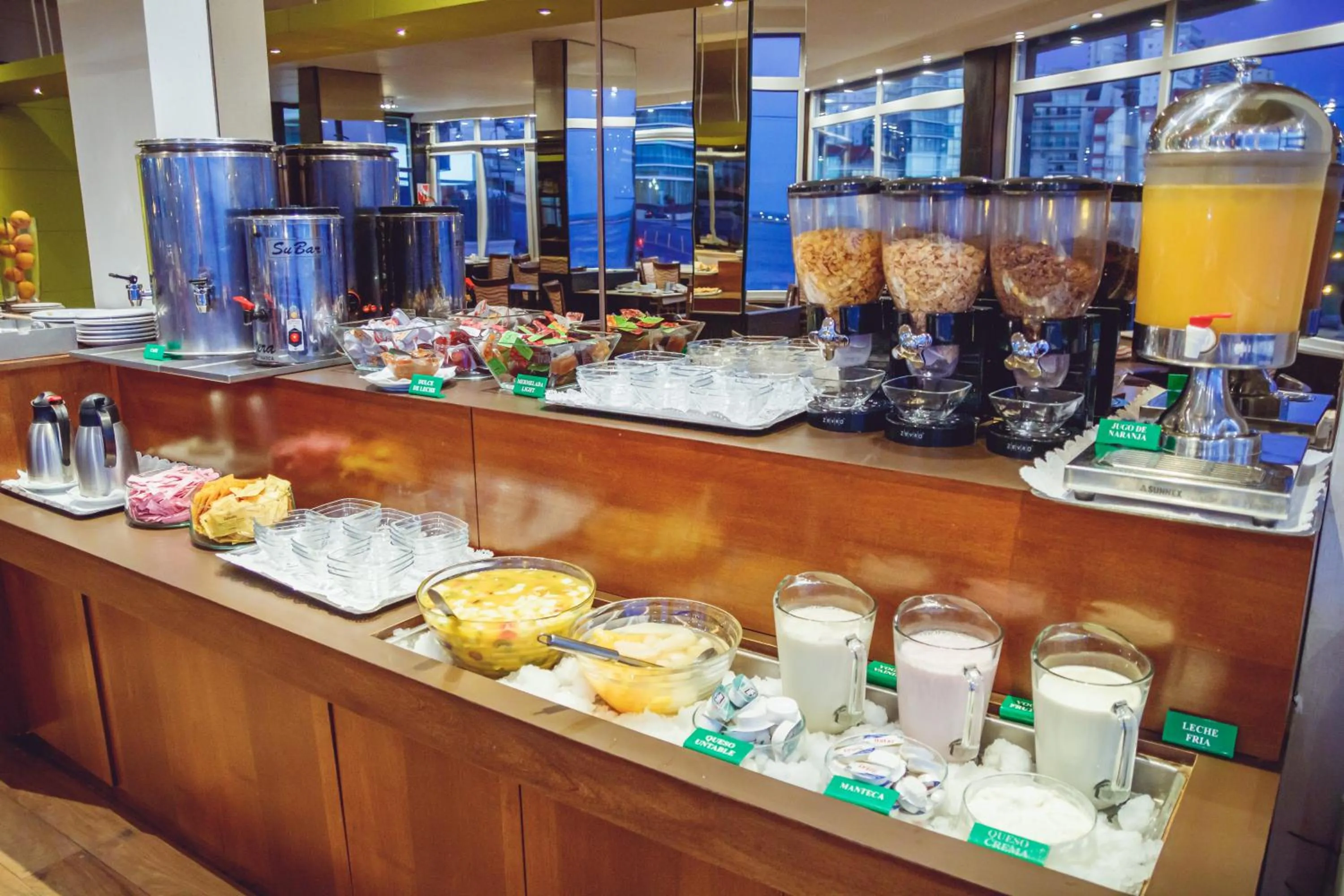 Buffet breakfast in Hotel Las Rocas