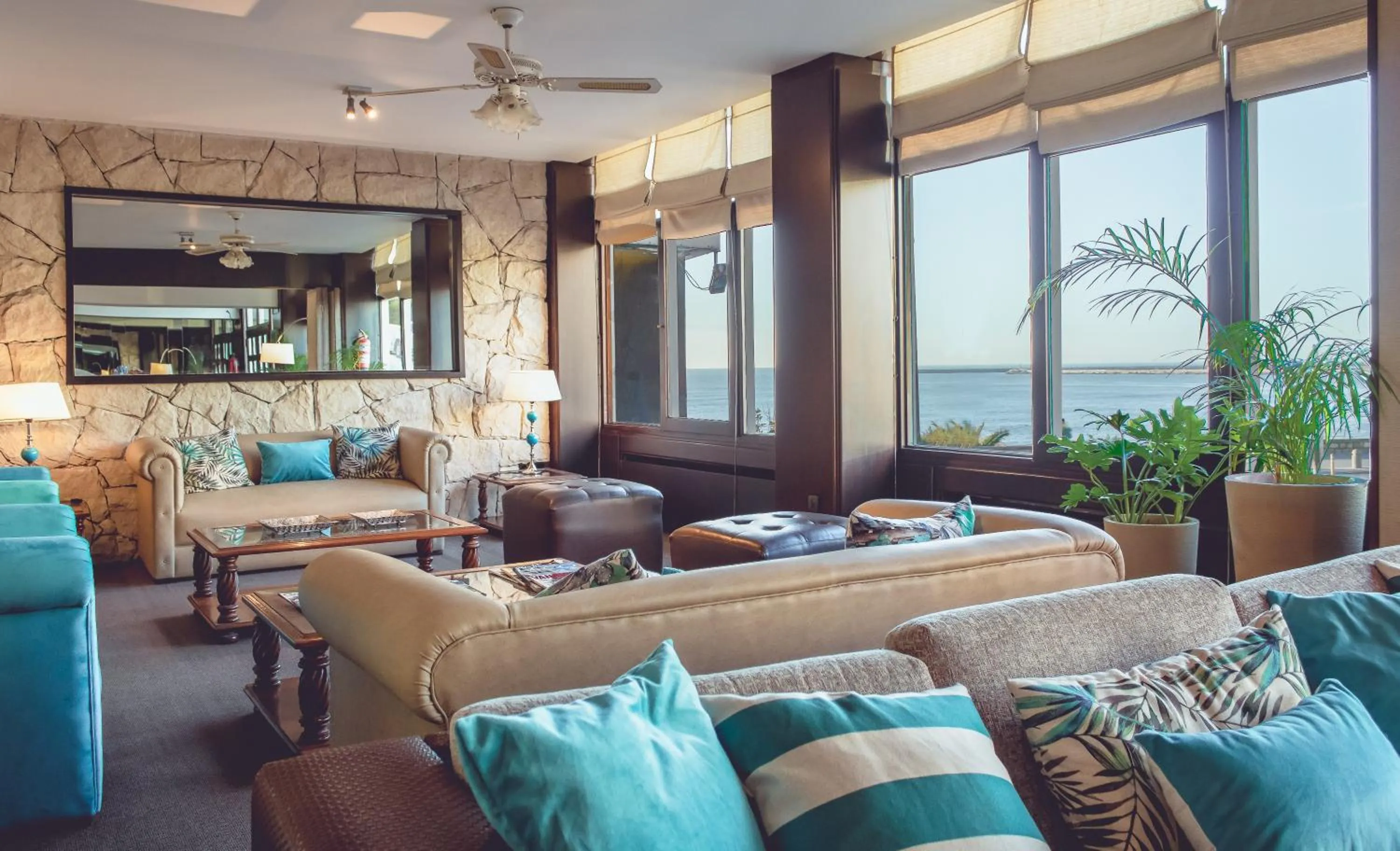 Living room in Hotel Las Rocas