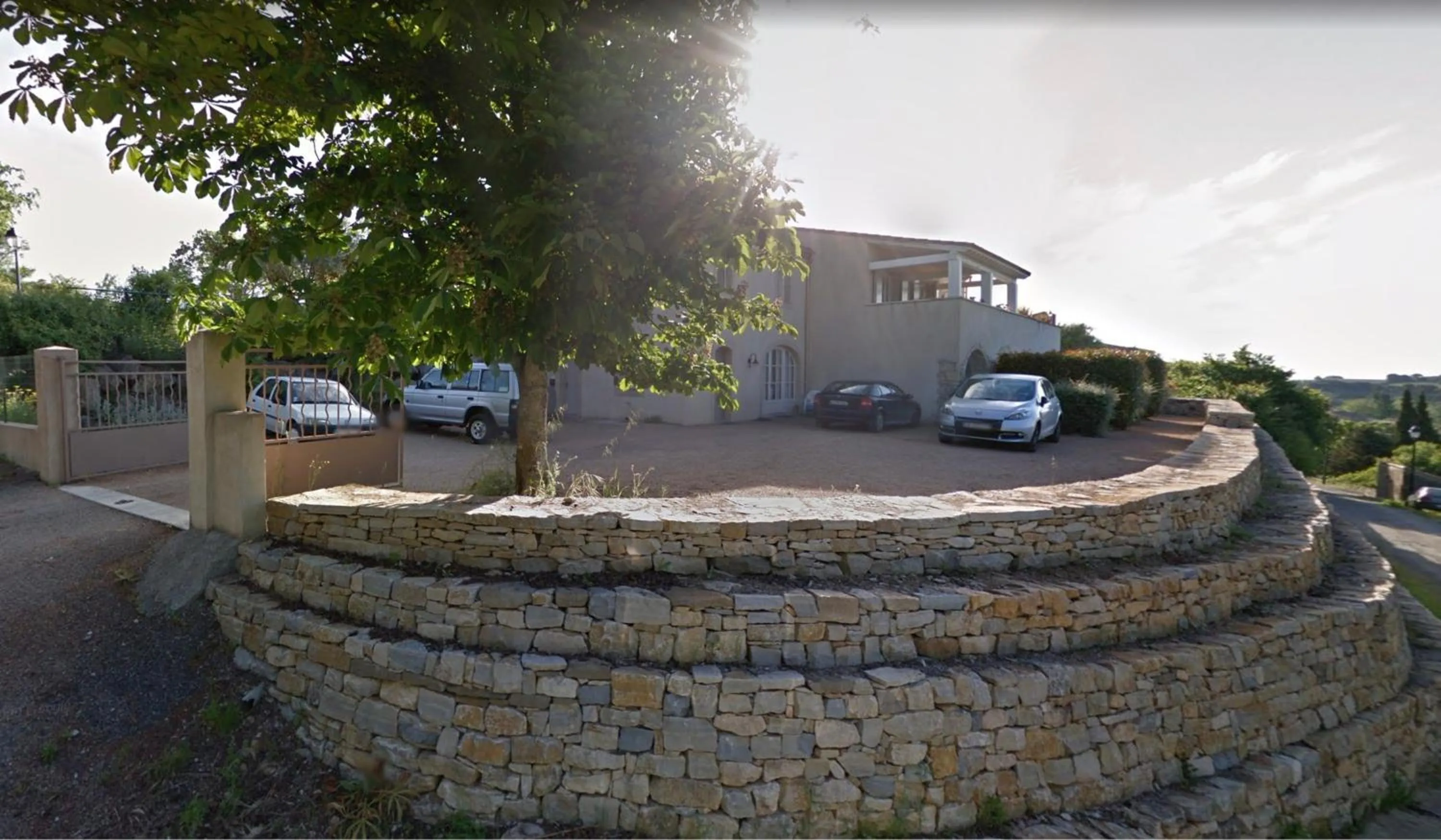 Parking in Logis Hôtel Restaurant La Bergerie